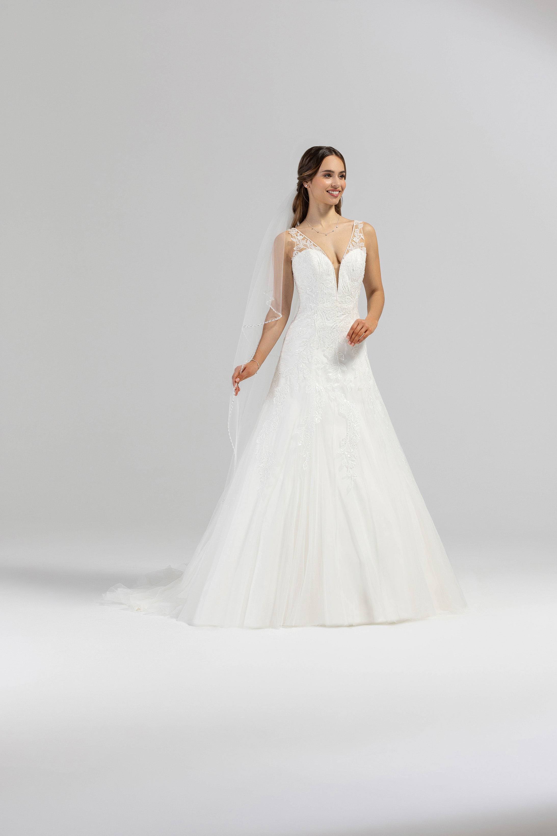 eglantine-louise-brautkleid-in-ivoire image 1