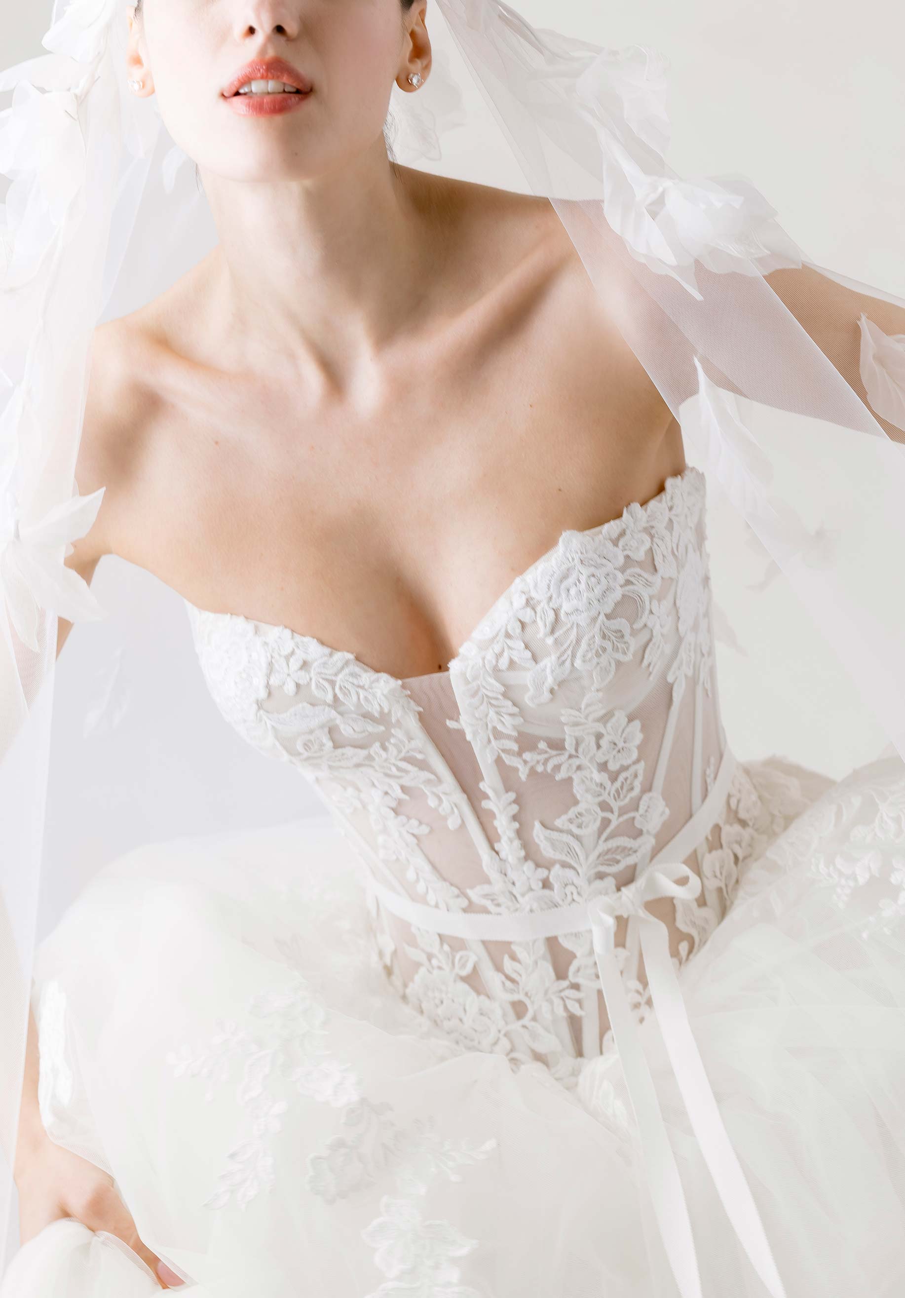 morilee-relev-brautkleid-ballkleid-t-ll-mit-schleife image 2