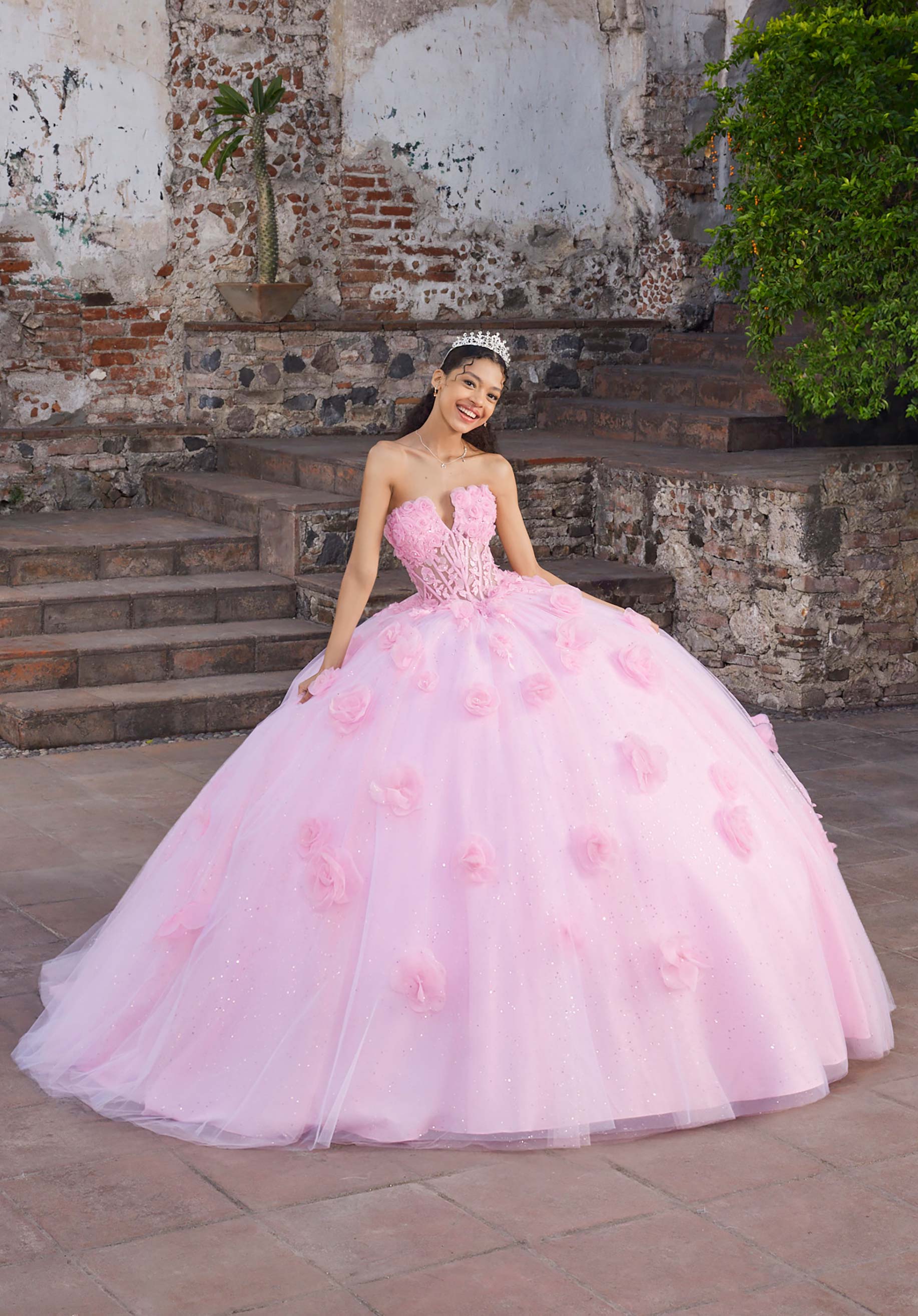 morilee-anastasia-quincea-era-kleid-mit-halter-und-rosetten image 4