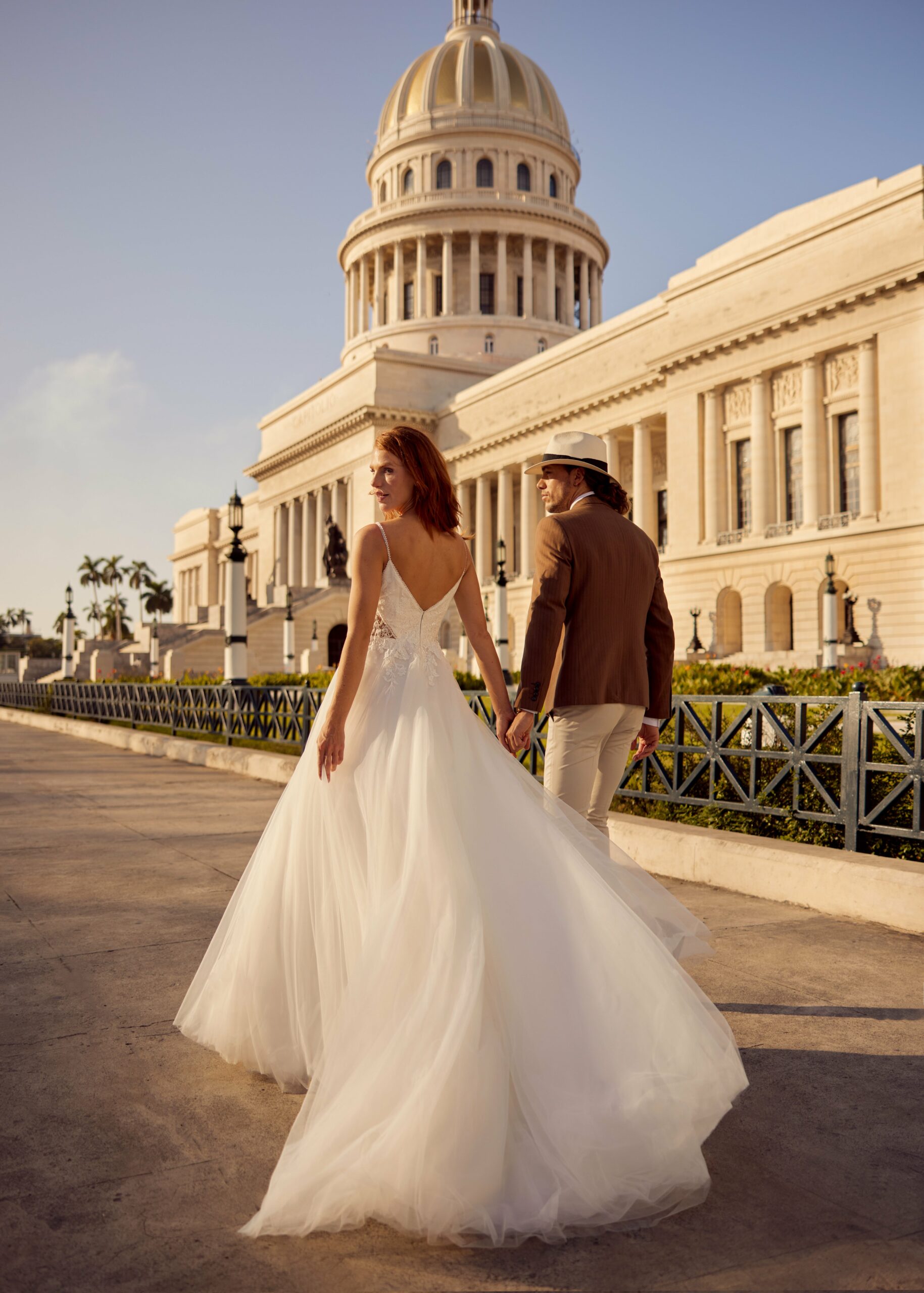 gbs-herve-paris-bridal-lily-braut-festliche-komplettgarderobe-libre-collection image 2