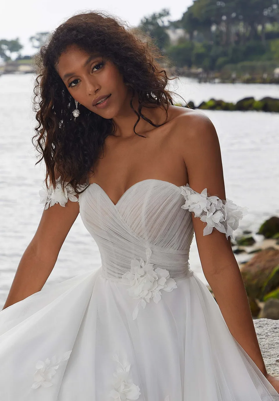 morilee-floral-net-braut-rmel-t-ll-rmel-mit-blumen image 1