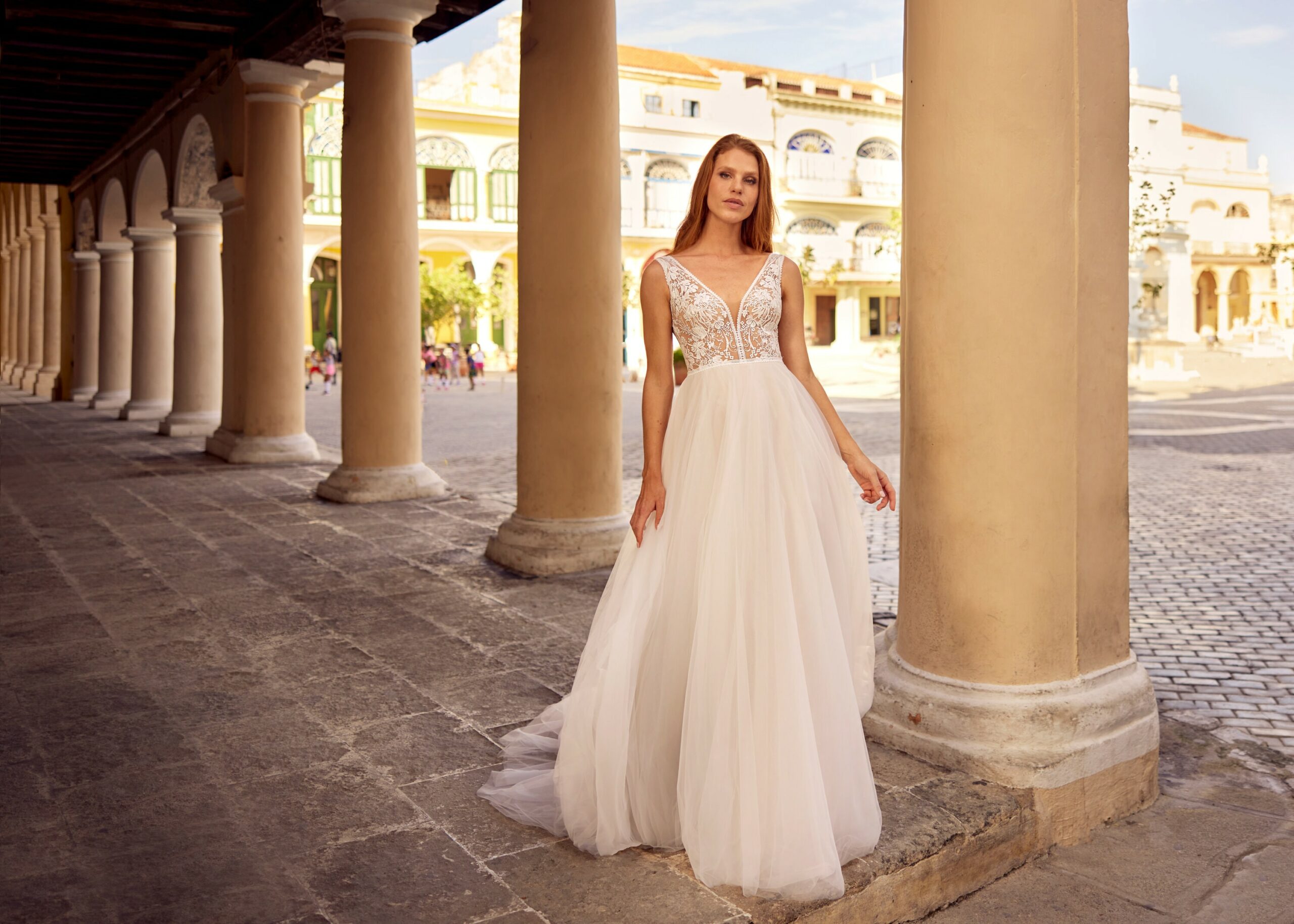 gbs-herve-paris-bridal-lola-za-brautkleid-libre-collection image 3