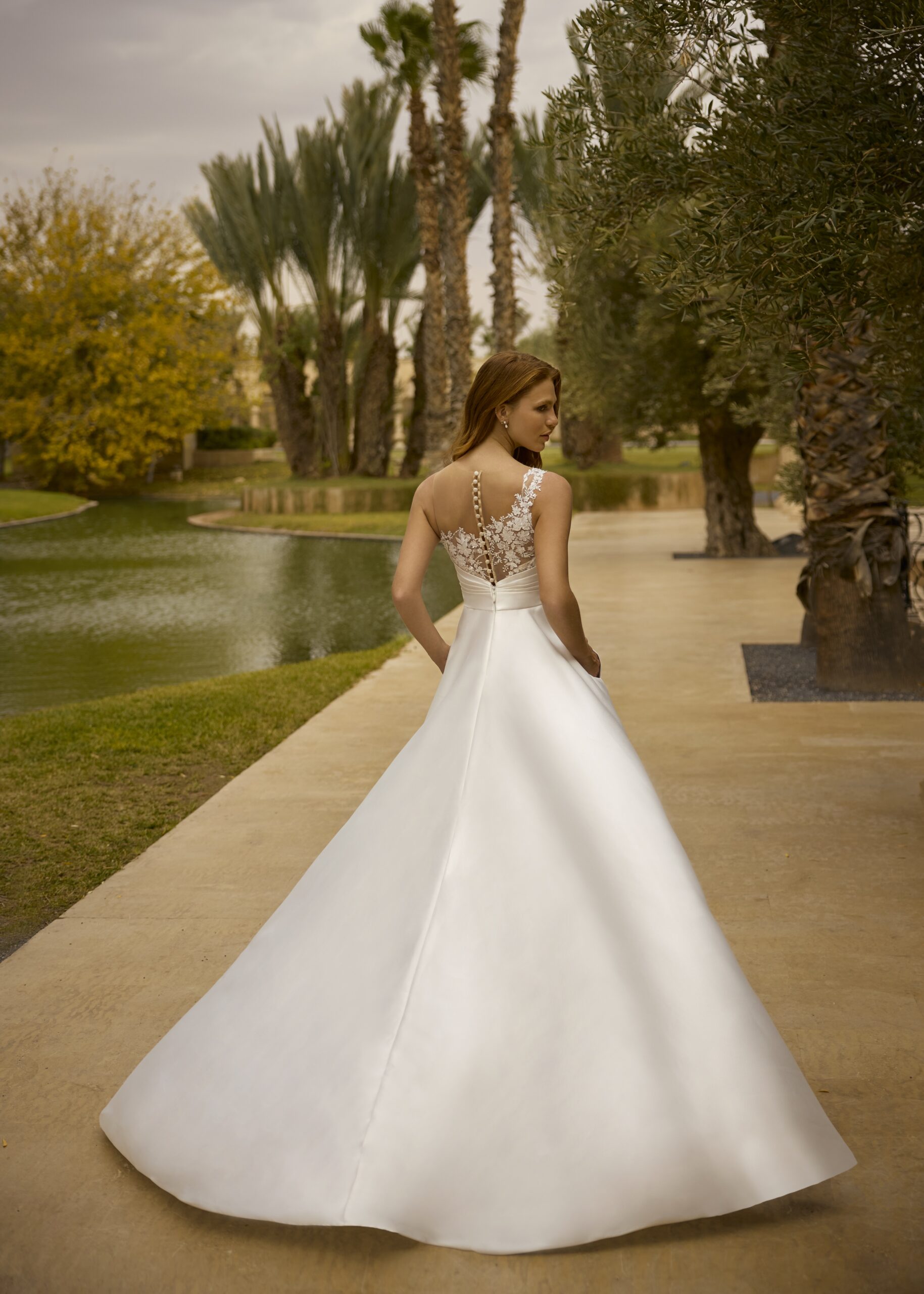 gbs-herve-paris-bridal-colbie-cherish-love-brautkleid image 2