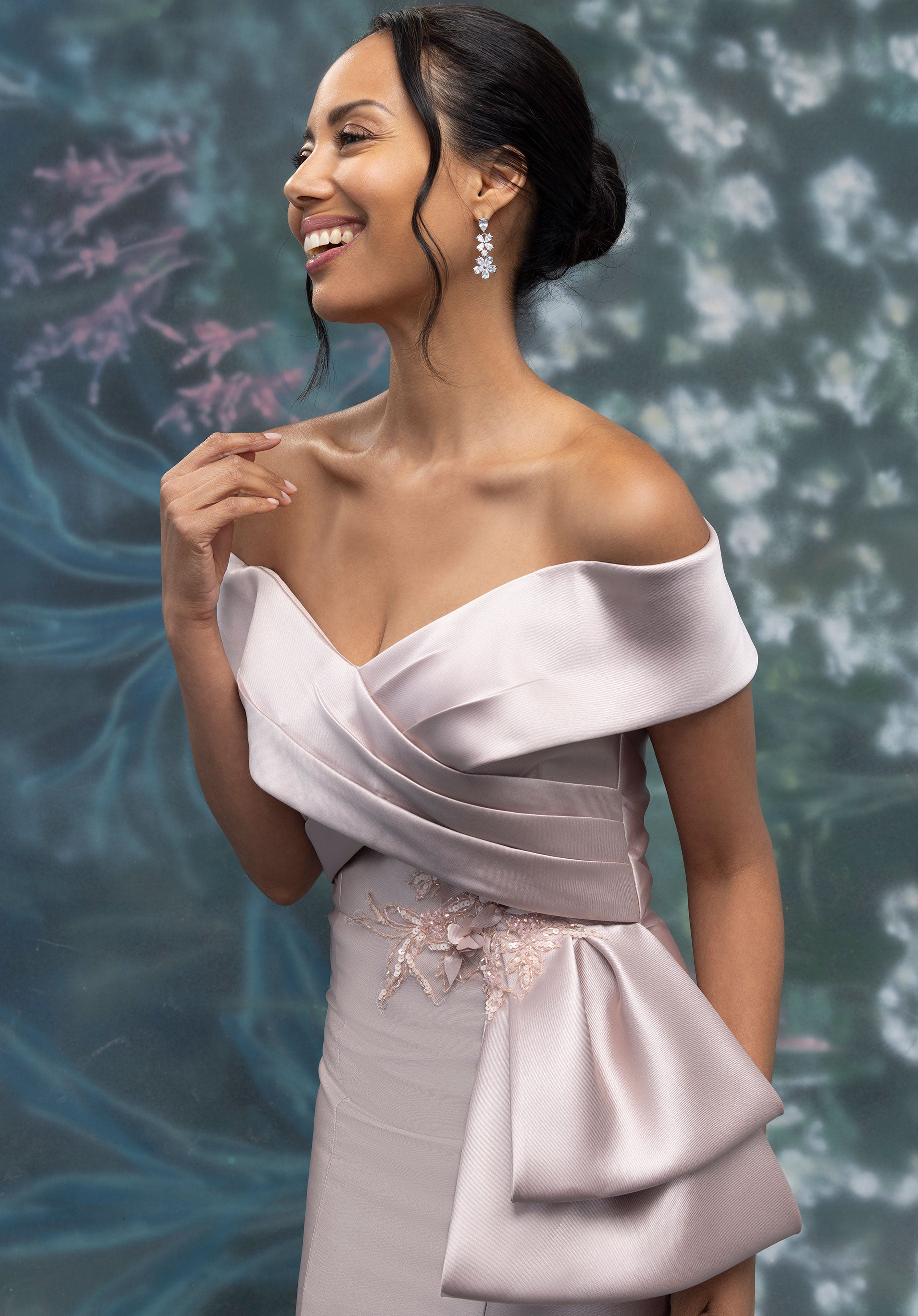 morilee-mikado-meerjungfrau-abendkleid-portrait-ausschnitt-kristall image 5