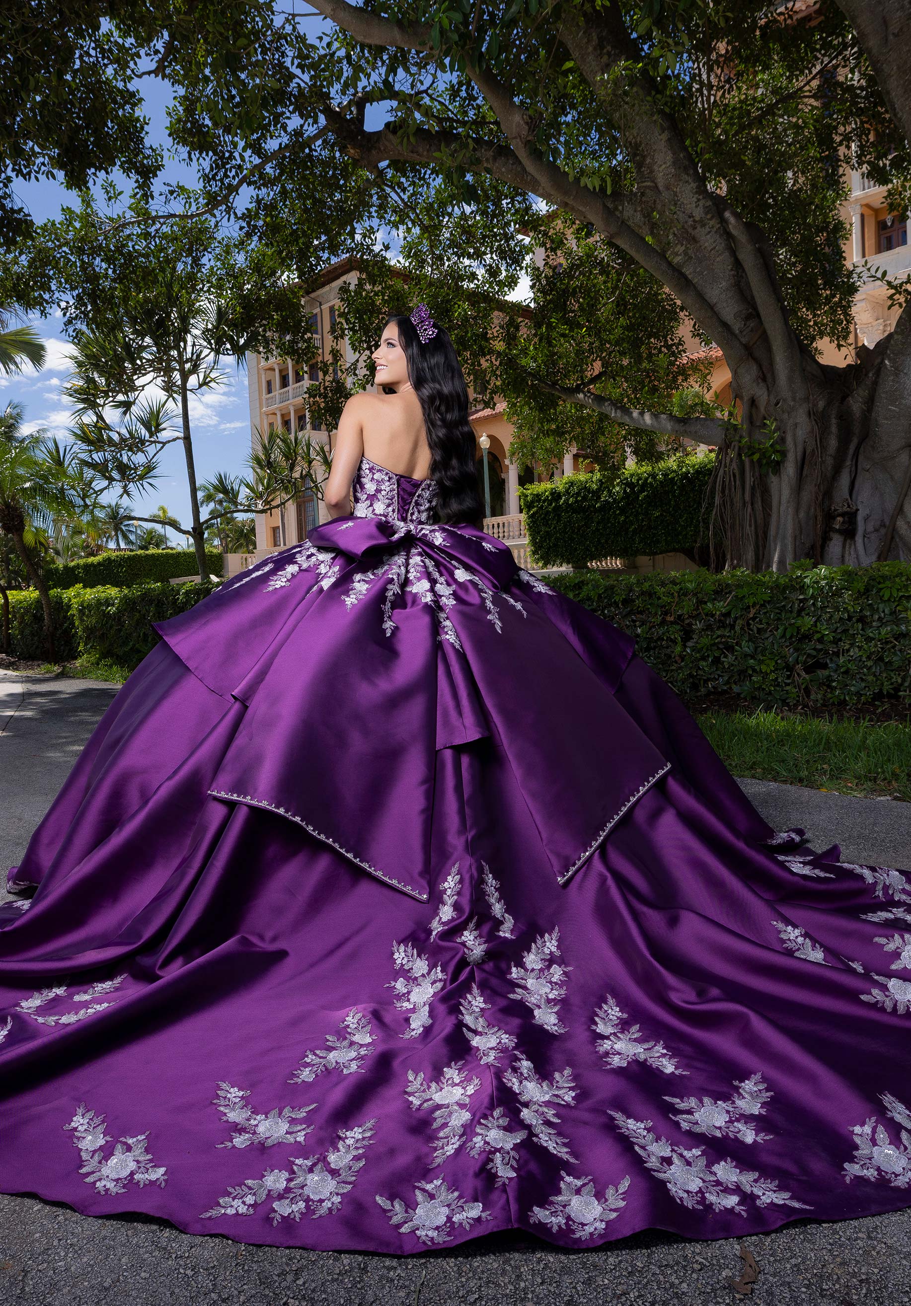 morilee-brandy-quincea-era-kleid-mikado-mit-capelet-und-schleife image 4
