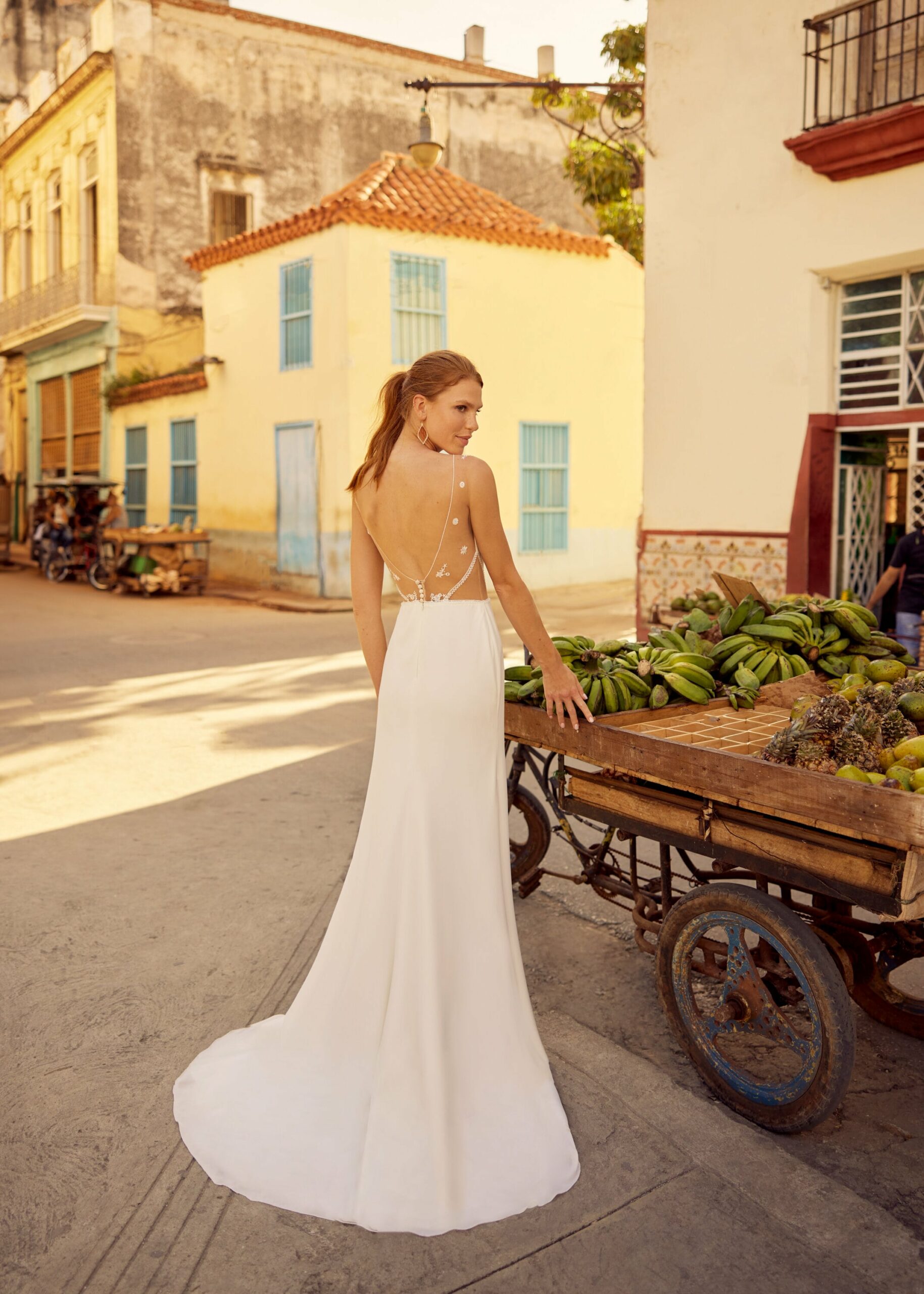 gbs-herve-paris-bridal-loyal-brautkleid-libre-collection image 2