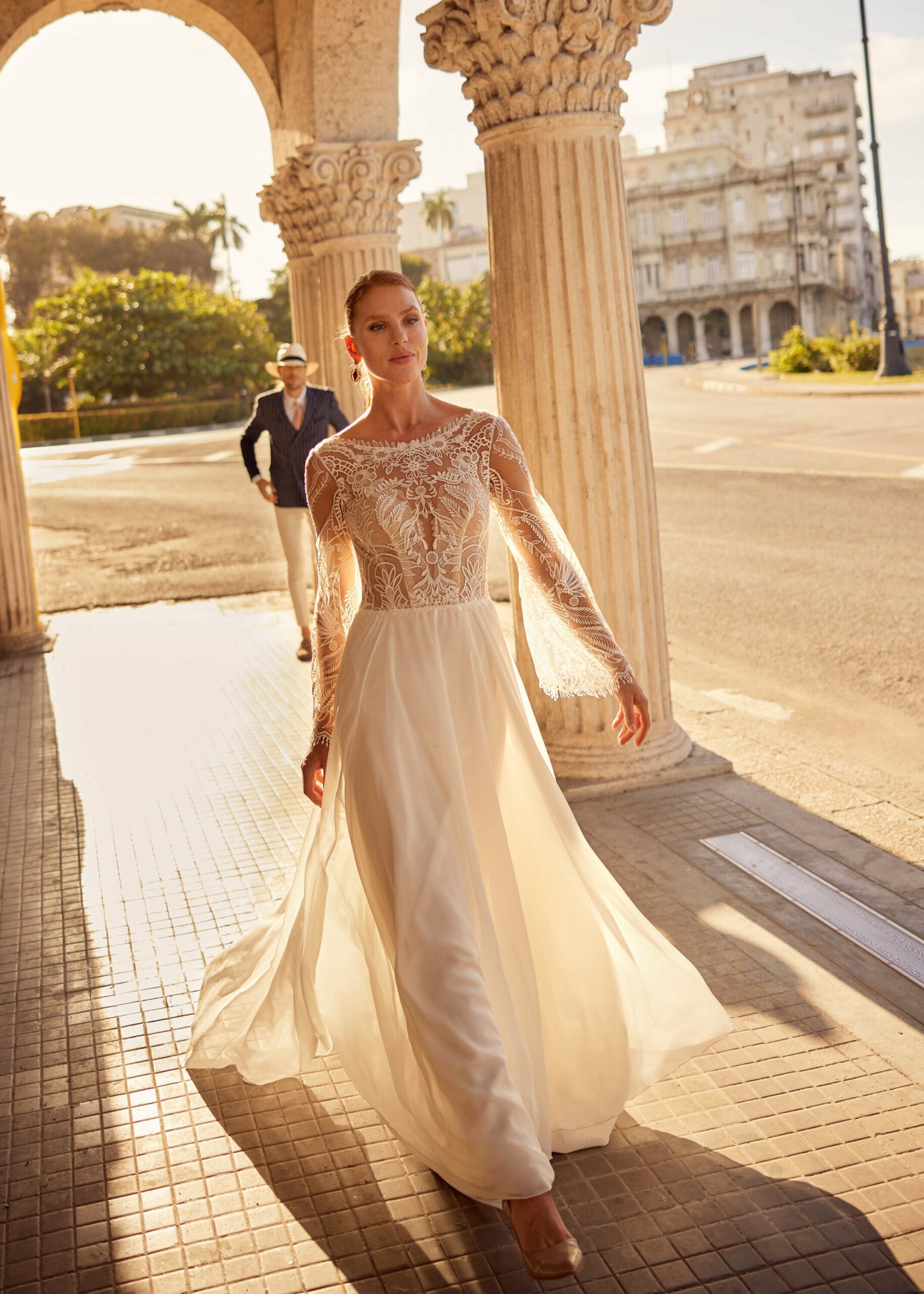 gbs-herve-paris-bridal-leaf-brautkleid-libre-collection-festliche-komplettgarder image 7