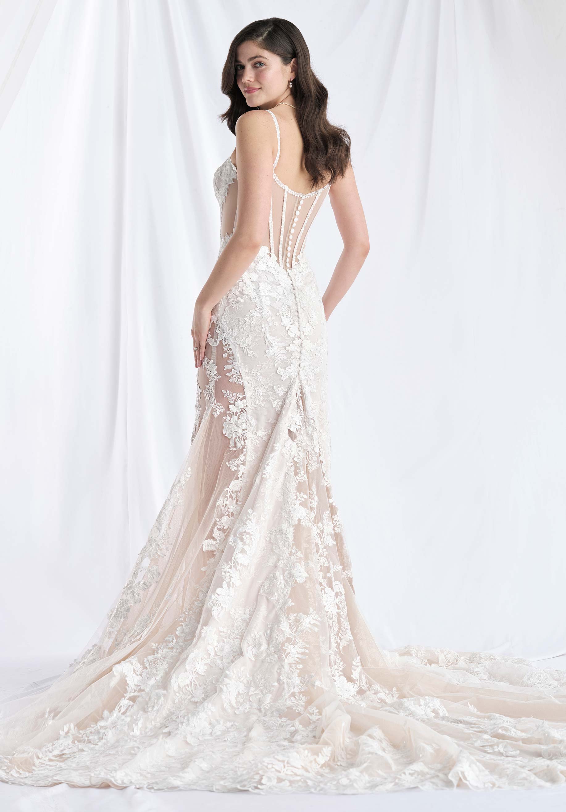 morilee-nel-brautkleid-sheath-mit-notched-ausschnitt-und-cut-outs image 3