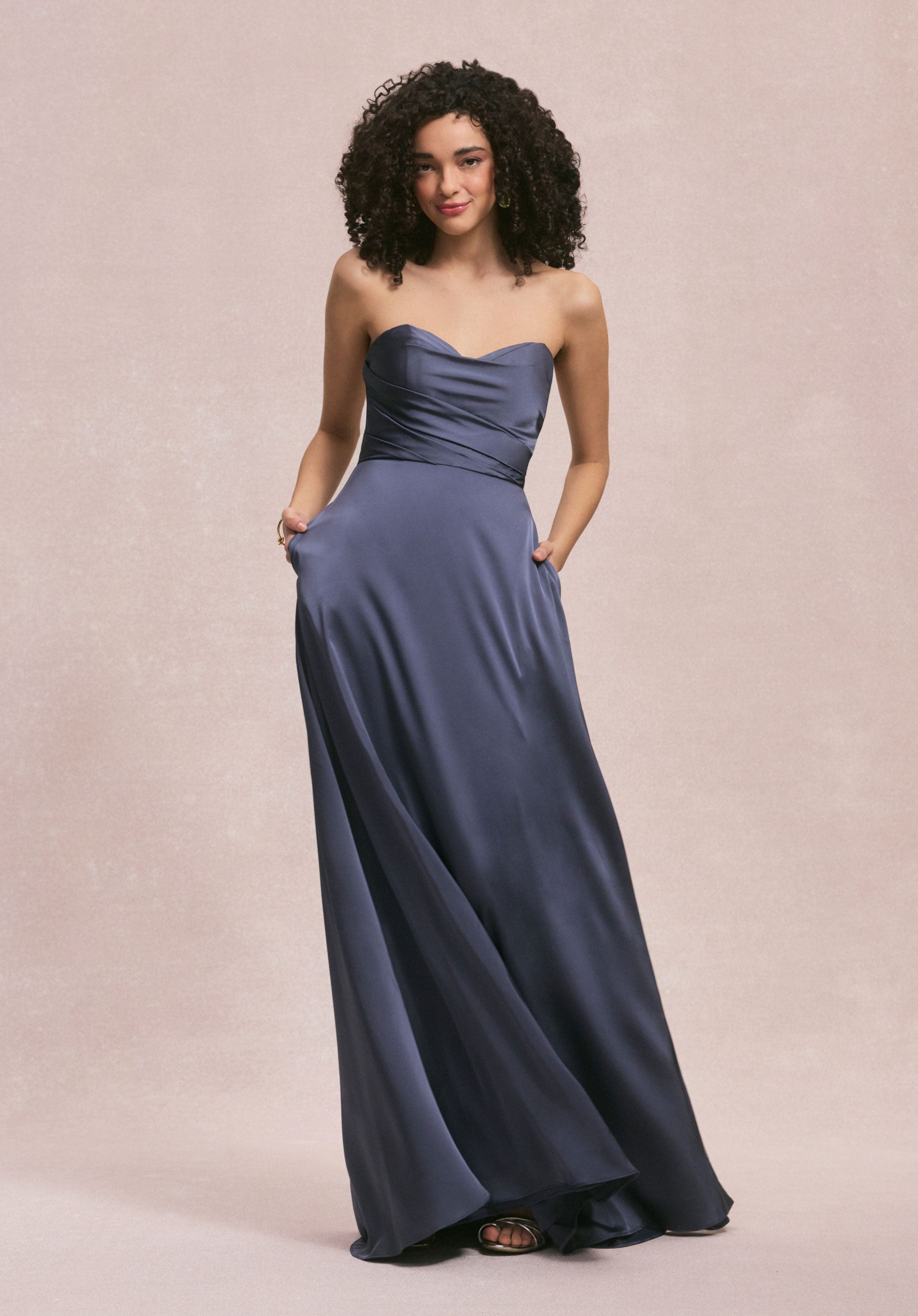 morilee-soft-scoop-luxe-satin-brautjungfernkleid-mit-taschen image 4