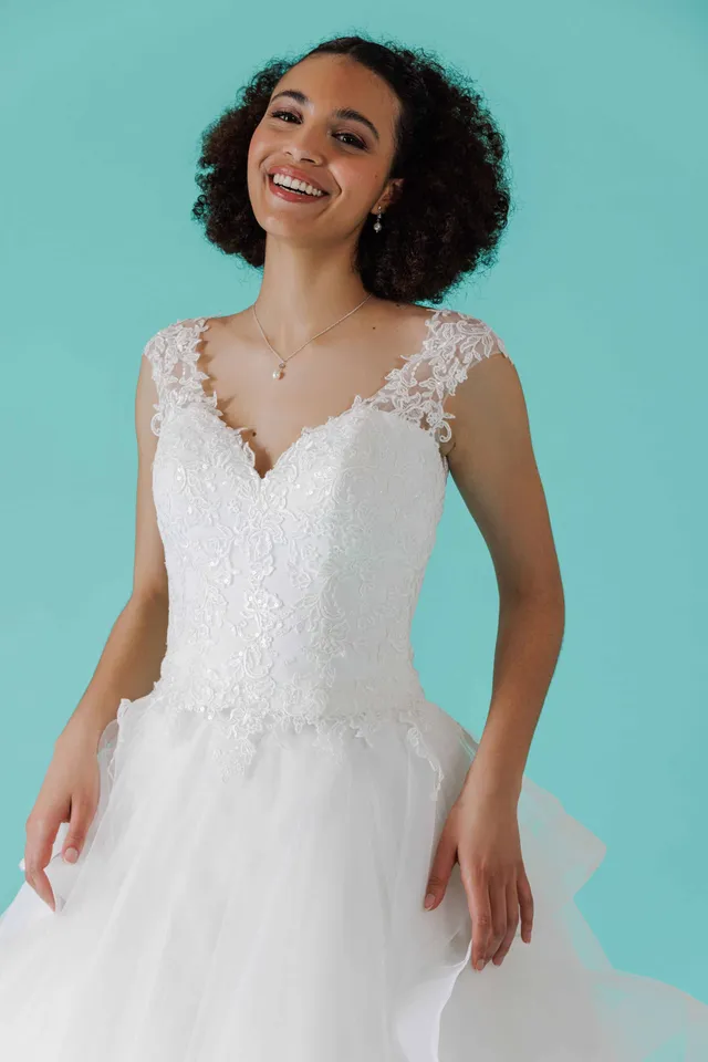eglantine-bu223527-mix-match-brautoberteil image 1