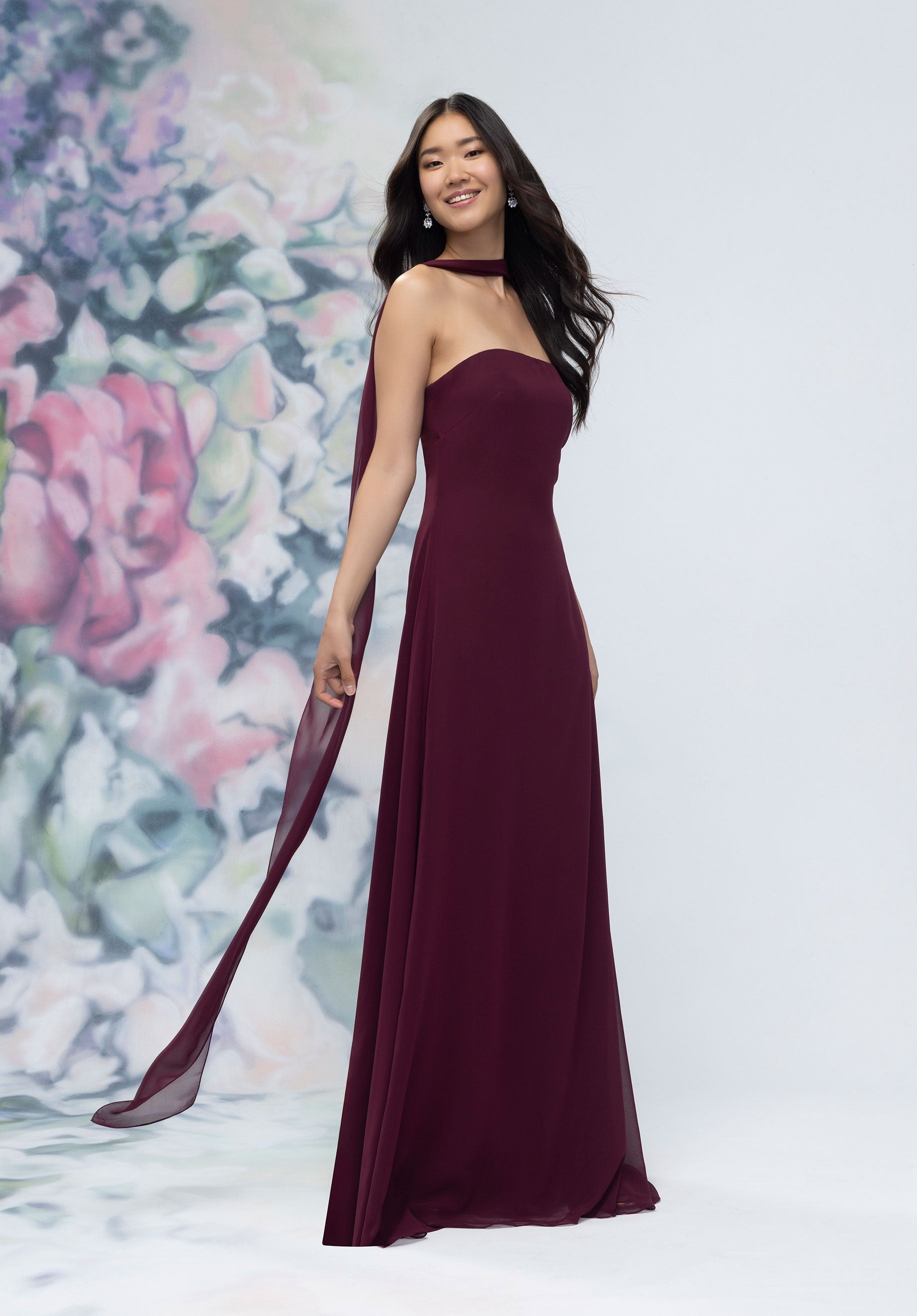 morilee-tr-gerloses-chiffon-brautjungfernkleid-column-mit-halstuch image 3