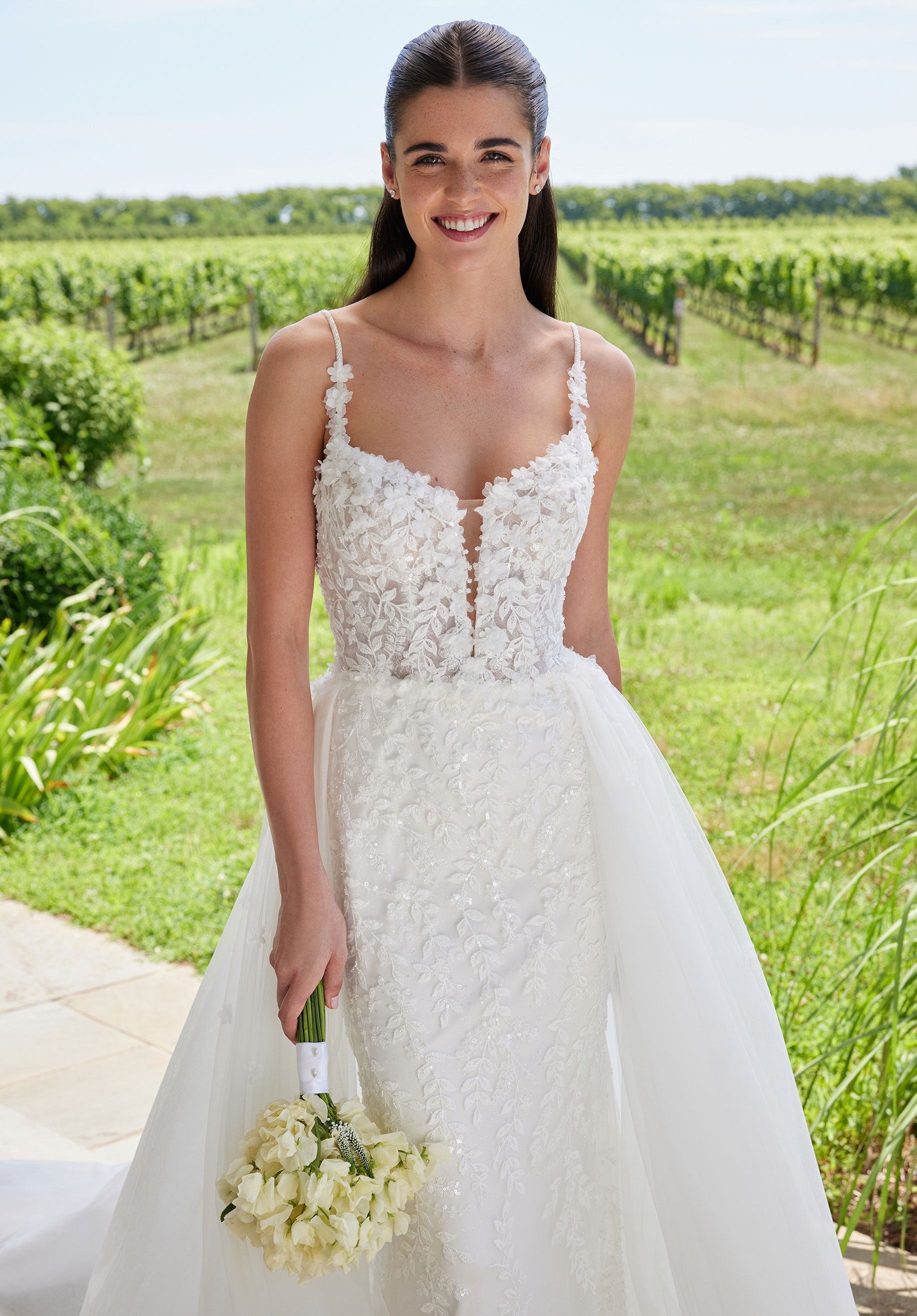 morilee-sierra-brautkleid-fit-flare-mit-3d-spitze-und-berrock image 3