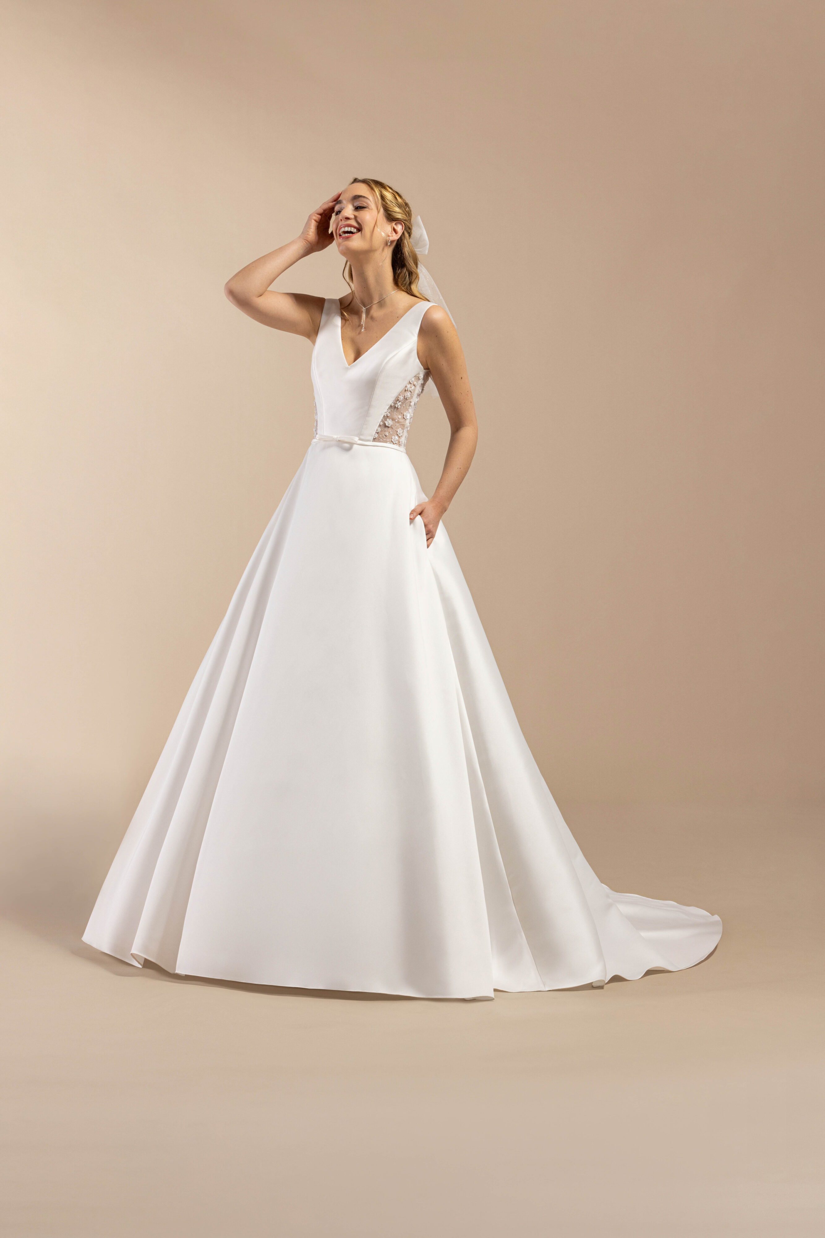 eglantine-belem-brautkleid-in-ivoire-gr-34-68 image 1