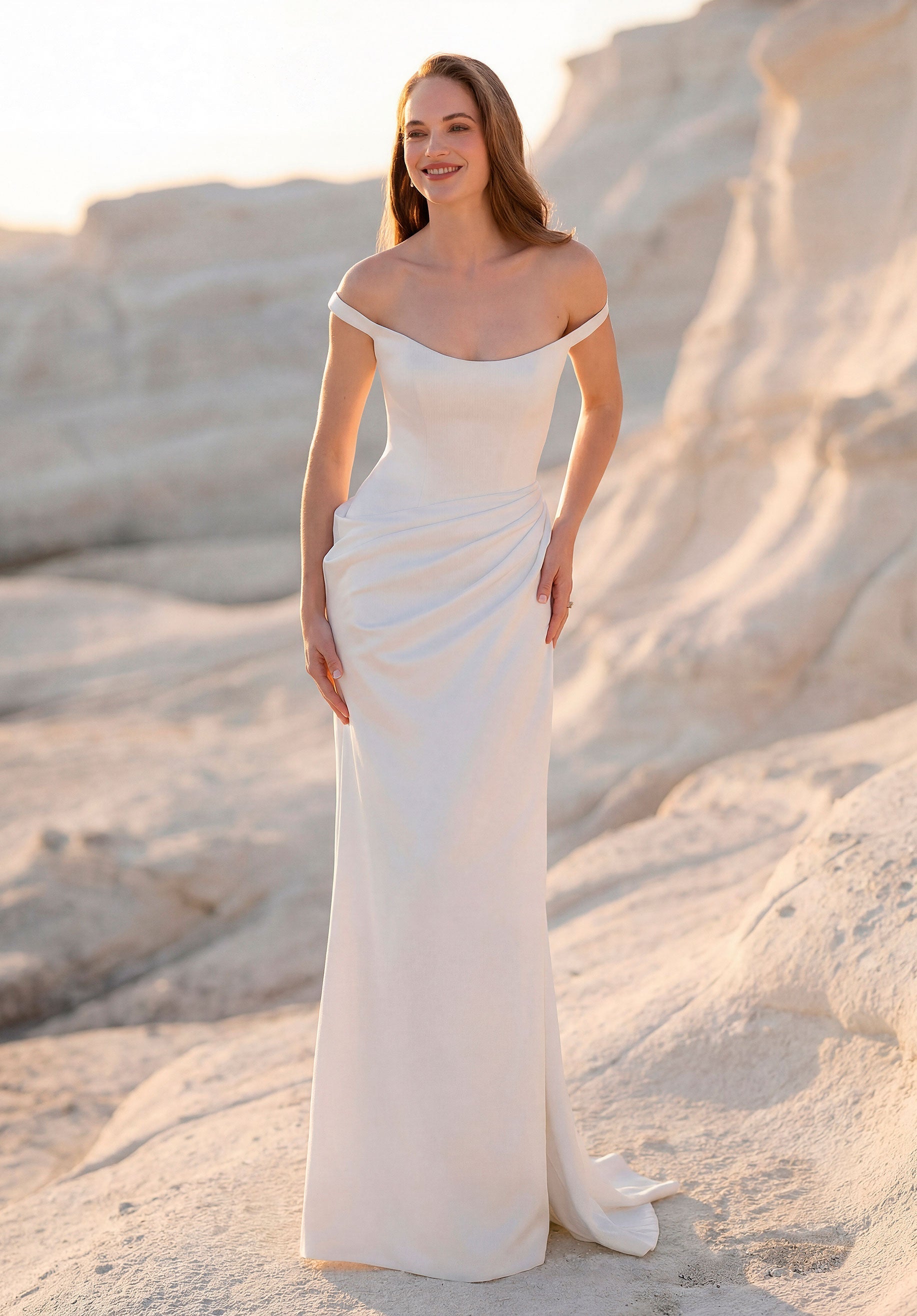 morilee-trianon-brautkleid-satin-sheath-mit-schlitz-und-korsett image 3