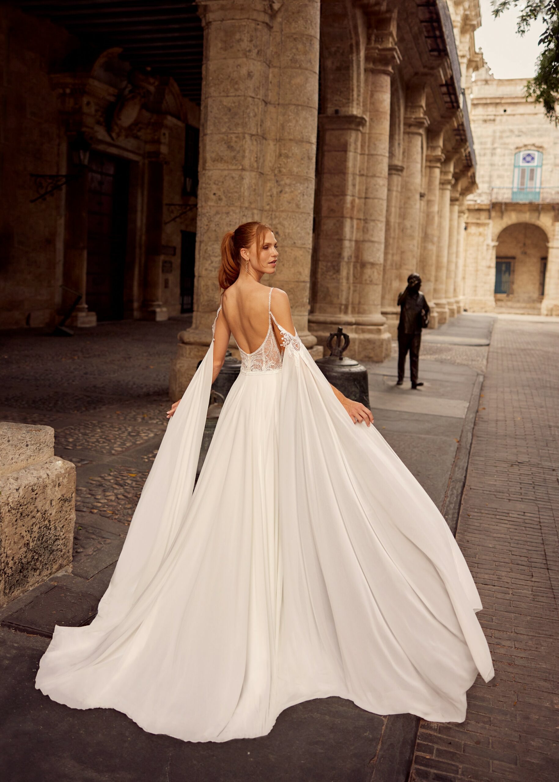 gbs-herve-paris-bridal-lumen-brautkleid-libre-collection image 2
