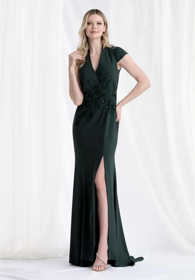 morilee-abendkleid-v-ausschnitt-cap-rmel-crepe-etuikleid image 1