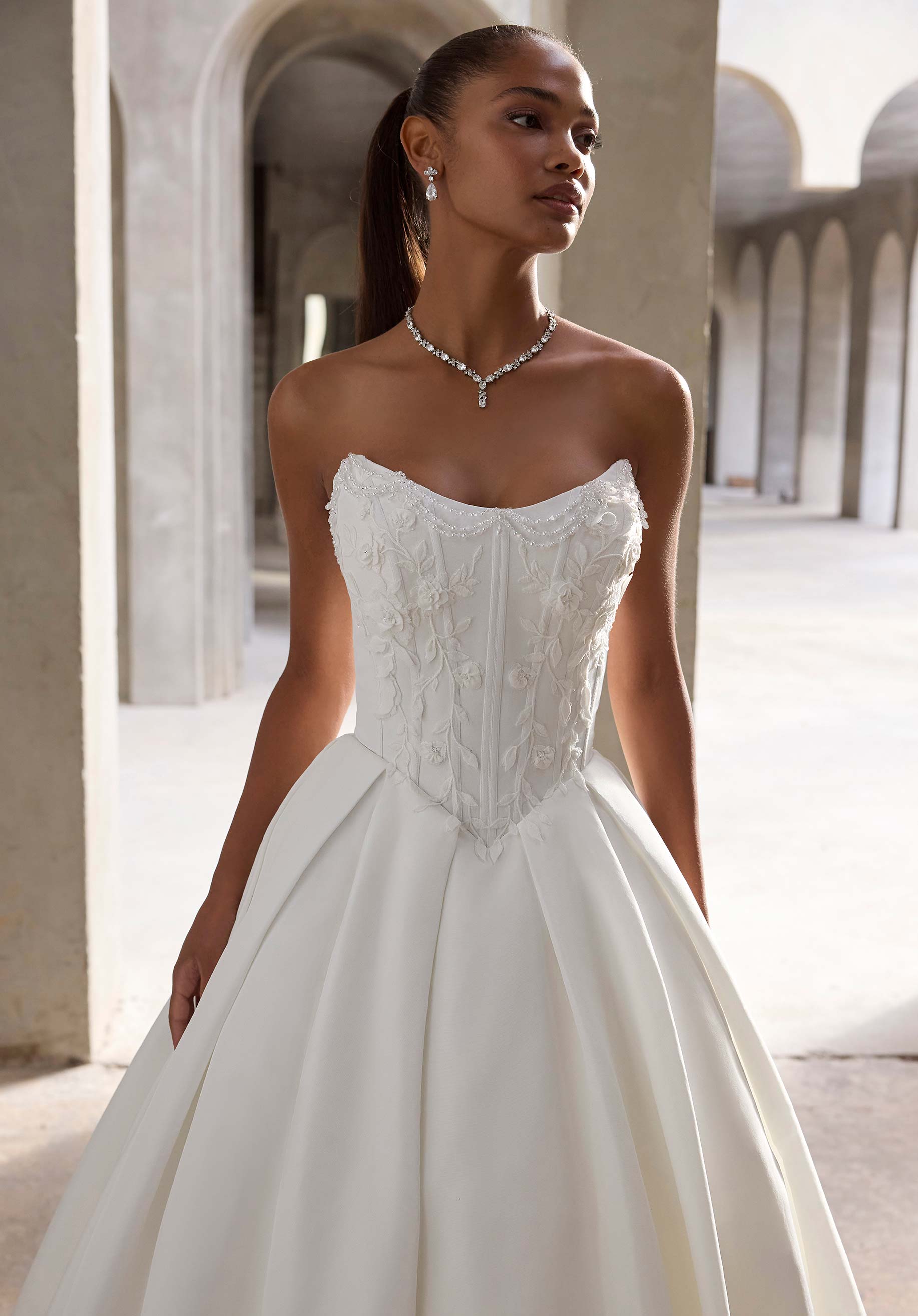 morilee-lyra-brautkleid-ballkleid-mit-perlendrapierung-und-3d-bl-ten image 2