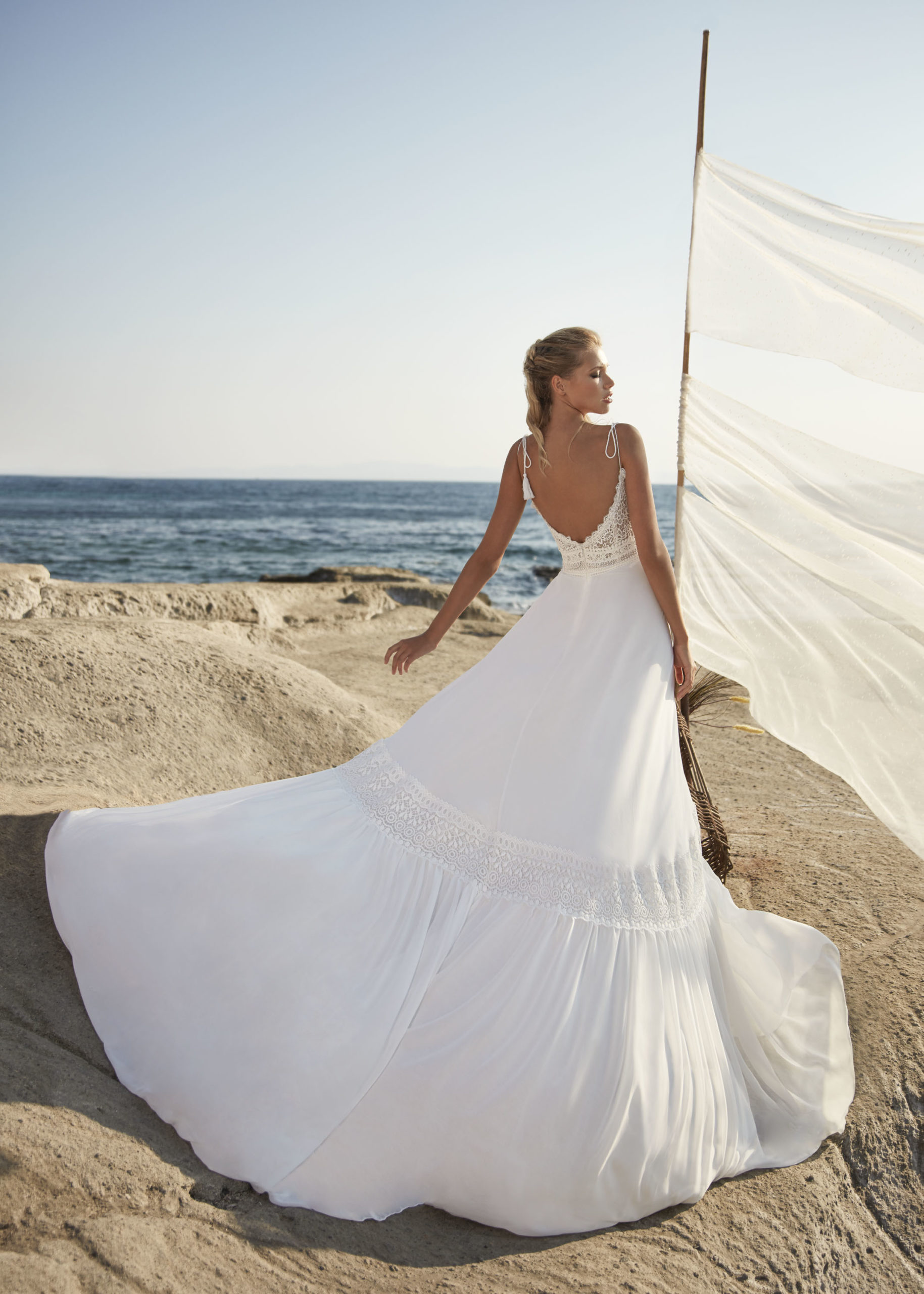 gbs-herve-paris-bridal-vendres-brautkleid-boho-destination-collection image 2