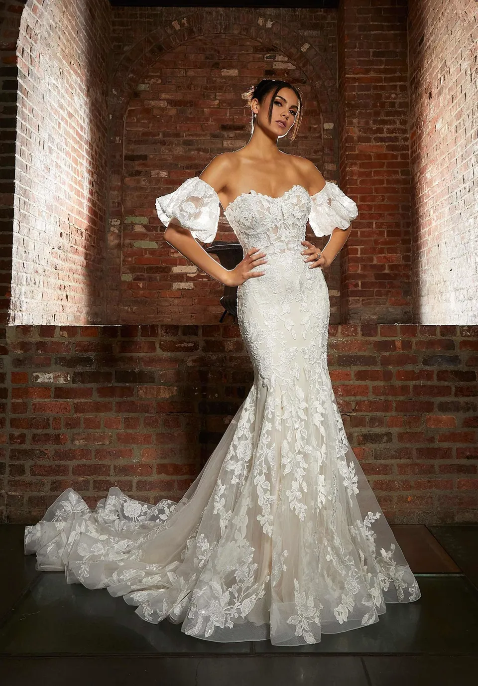 morilee-hazel-fit-flare-brautkleid-mit-abnehmbaren-pouf-rmeln image 1