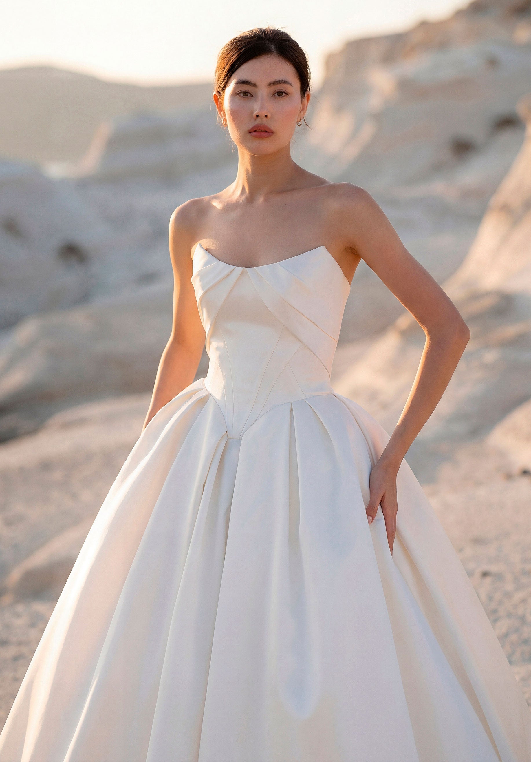 morilee-toulon-brautkleid-satin-mit-taschen image 2