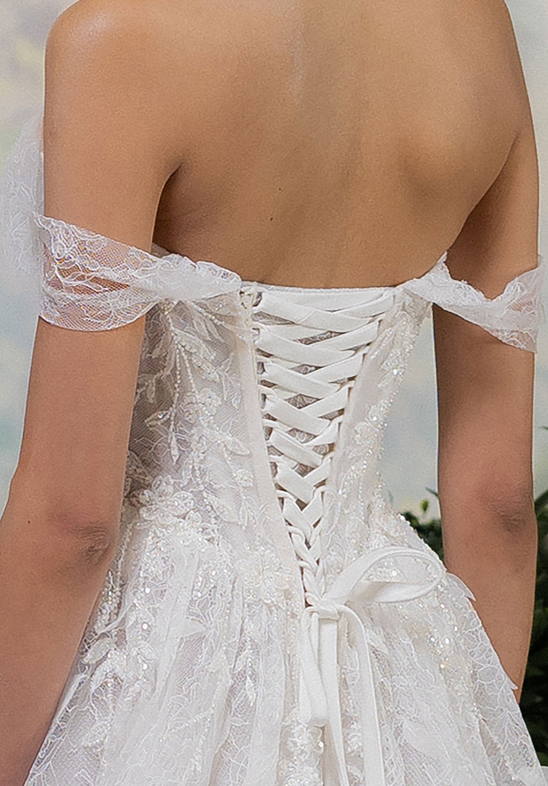morilee-temperley-brautkleid-a-linie-aus-chantilly-spitze image 6