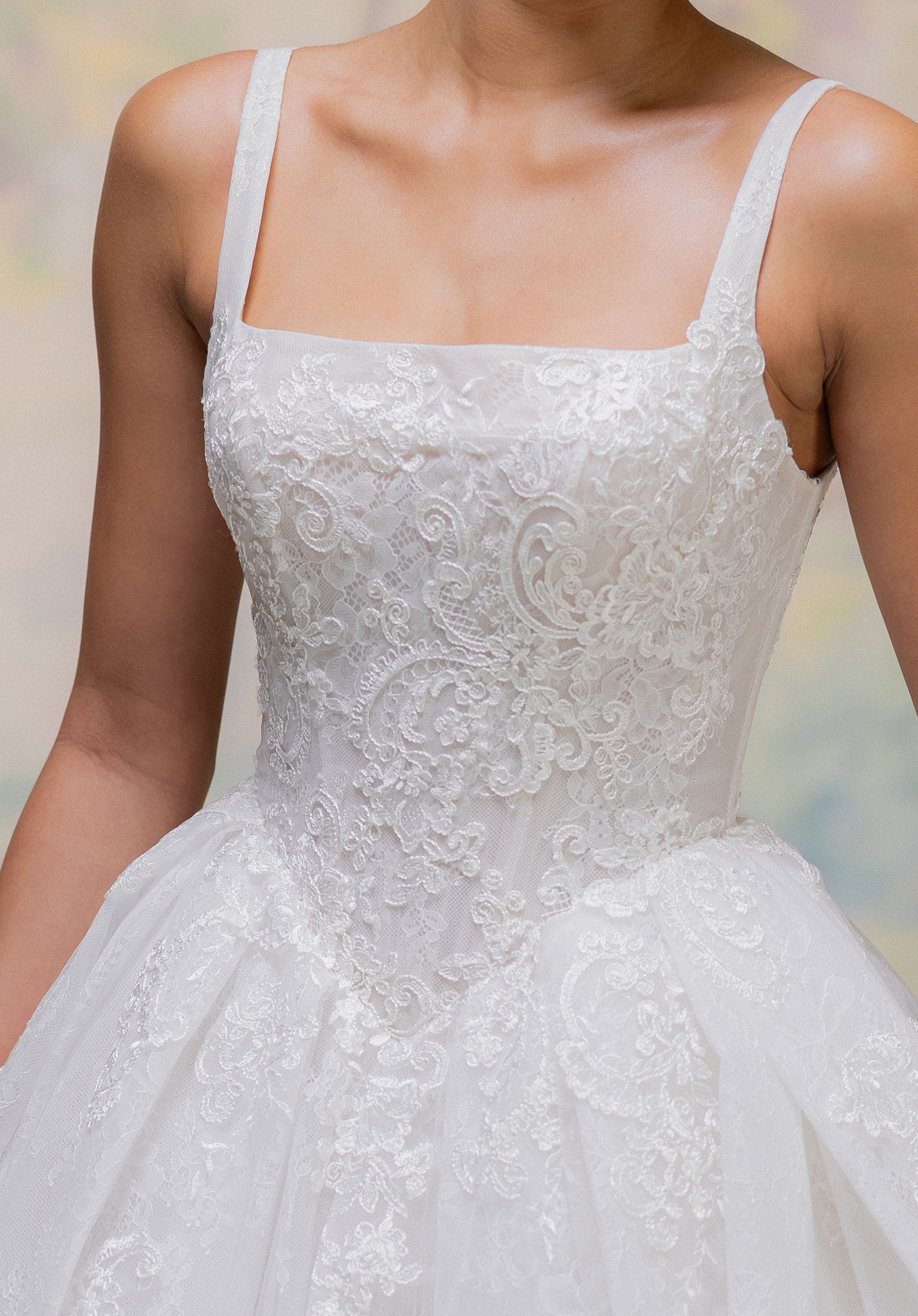 morilee-talis-brautkleid-ballgown-mit-chantilly-spitze image 5