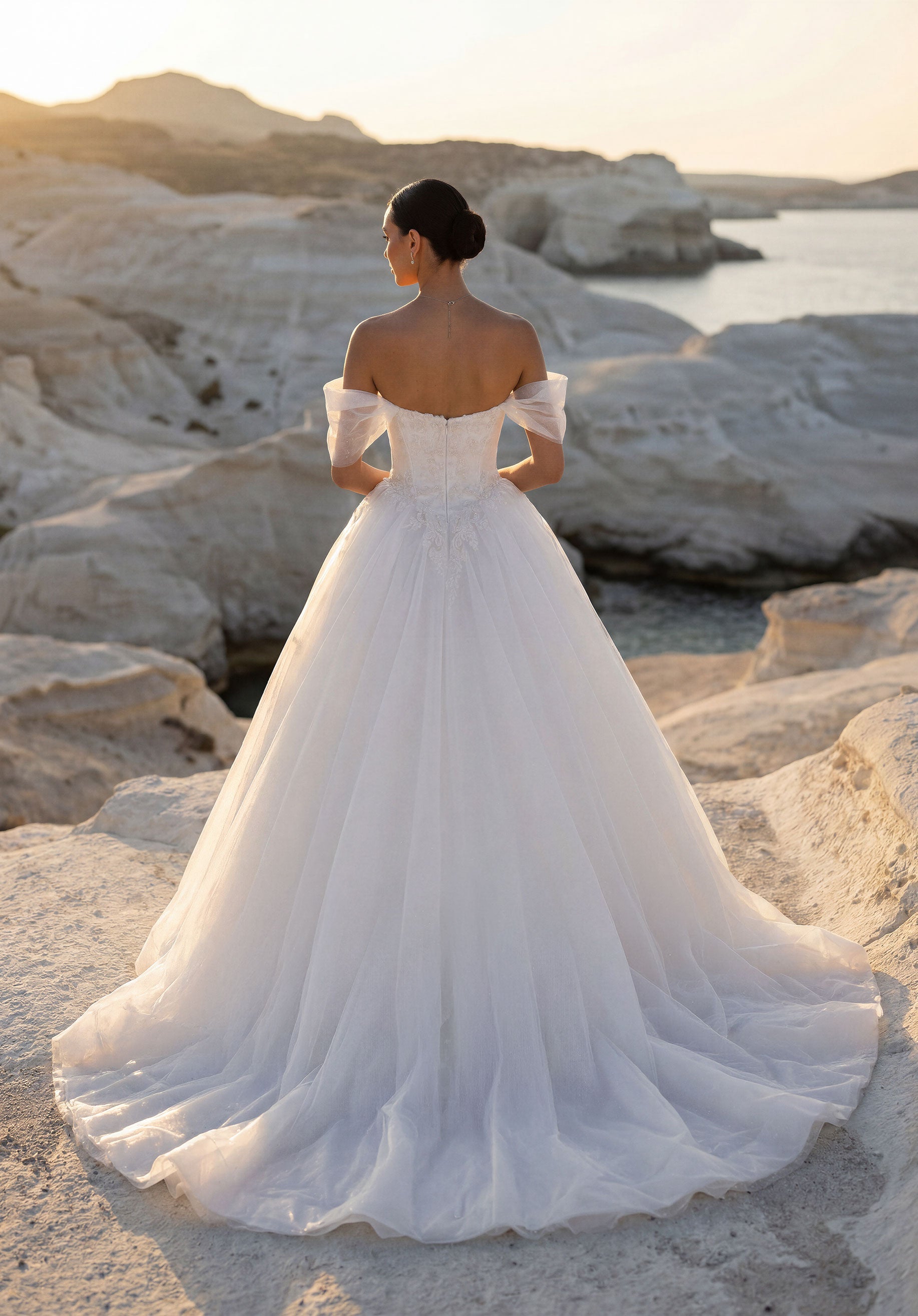 morilee-tempe-brautkleid-satin-prinzesskleid-mit-perlen-und-glitzer-t-ll-rmeln image 3