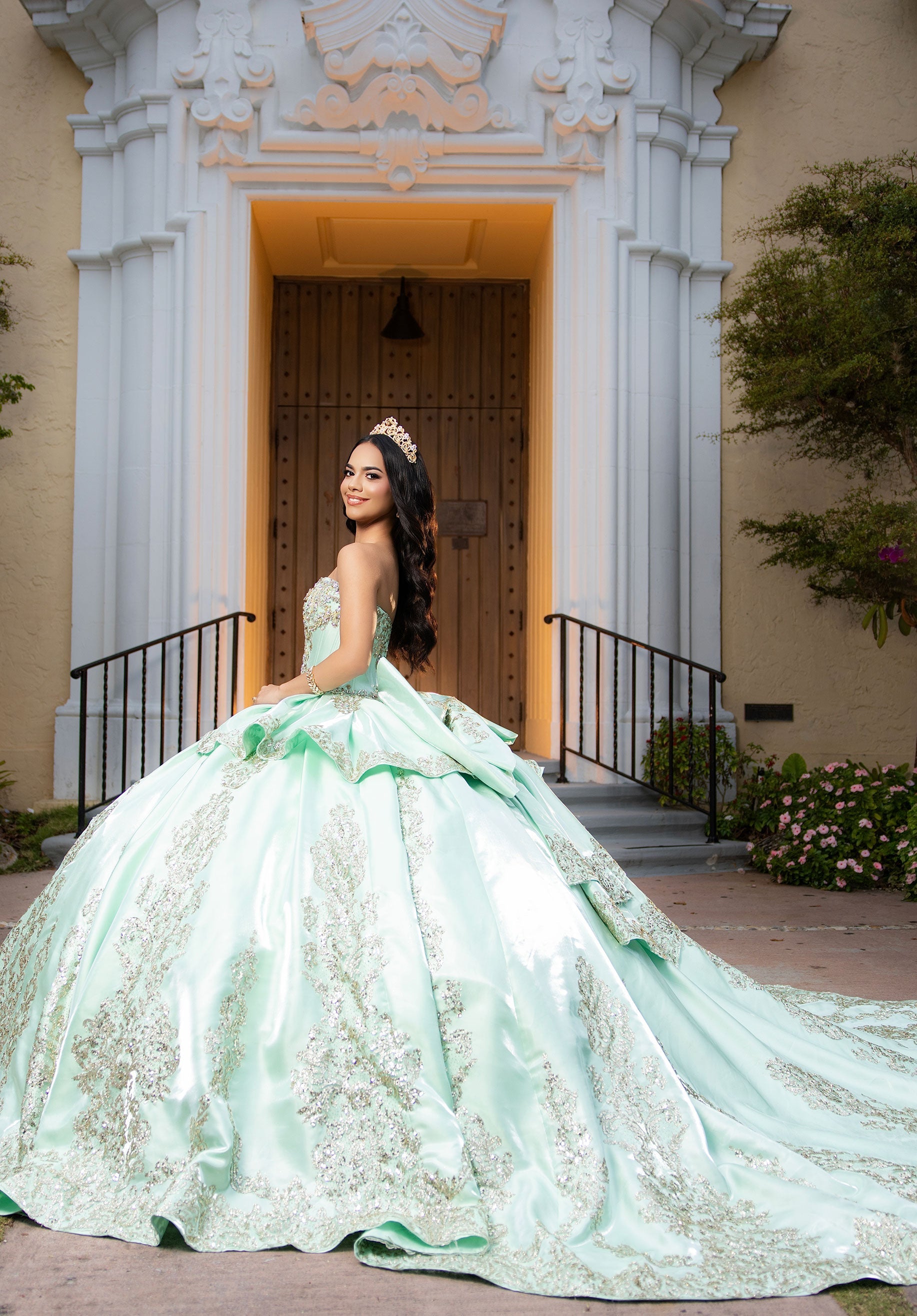 morilee-cyra-quincea-era-ballkleid-satin-mit-pailletten image 5