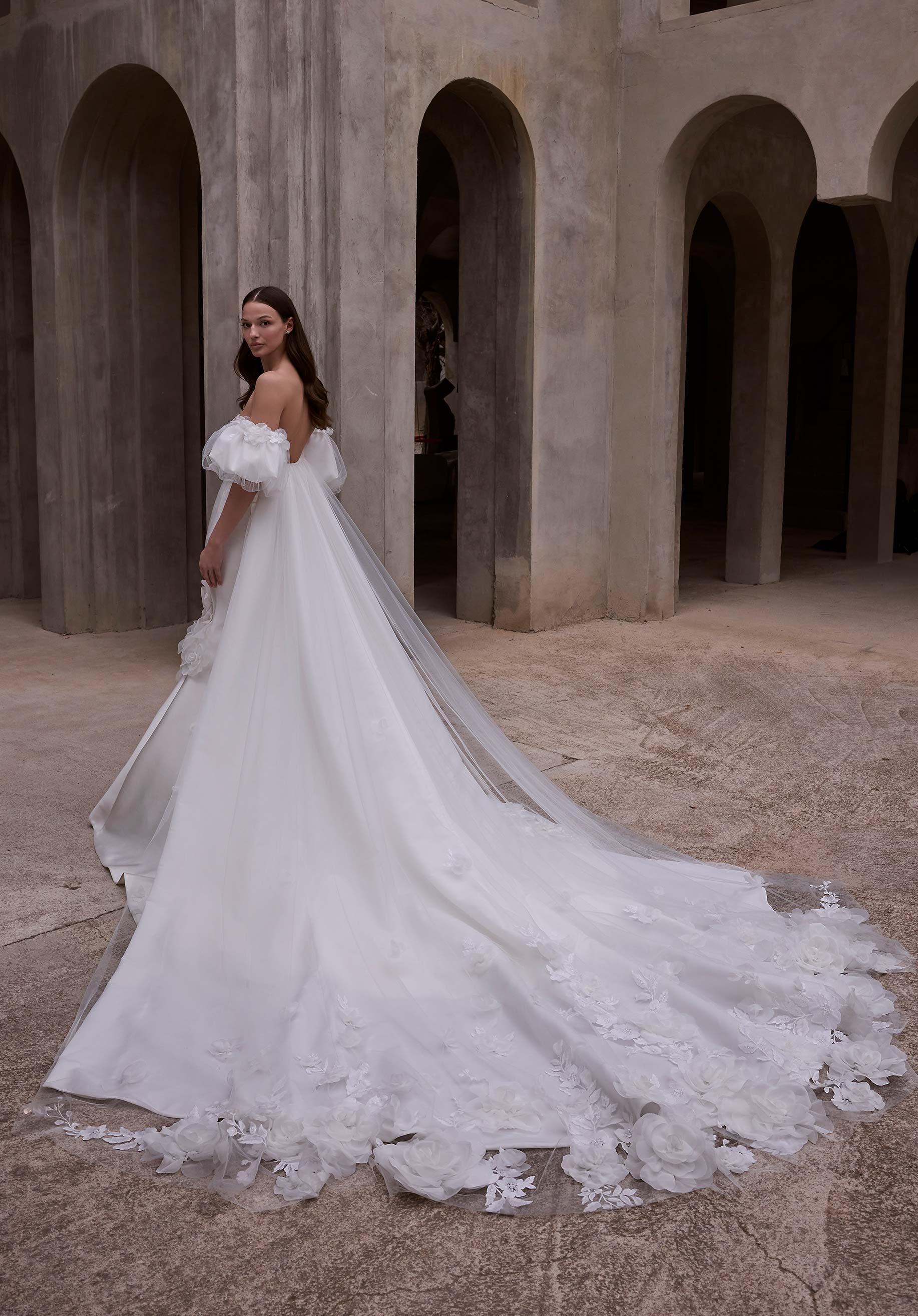 morilee-aelina-brautkleid-fit-flare-mikado-mit-puff-rmeln image 7