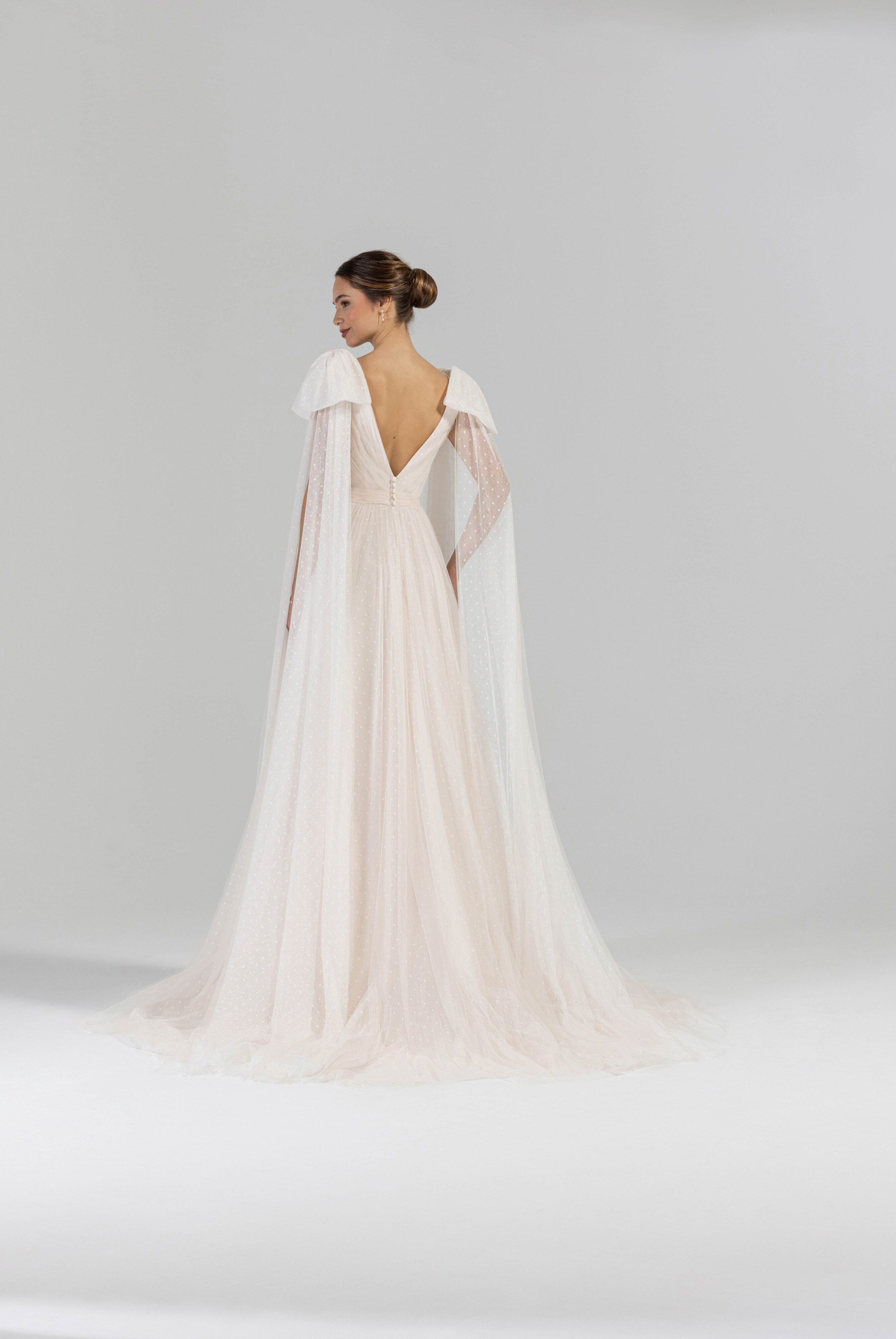 eglantine-lovely-brautkleid-ivoire-p-che-gr-34-60 image 2