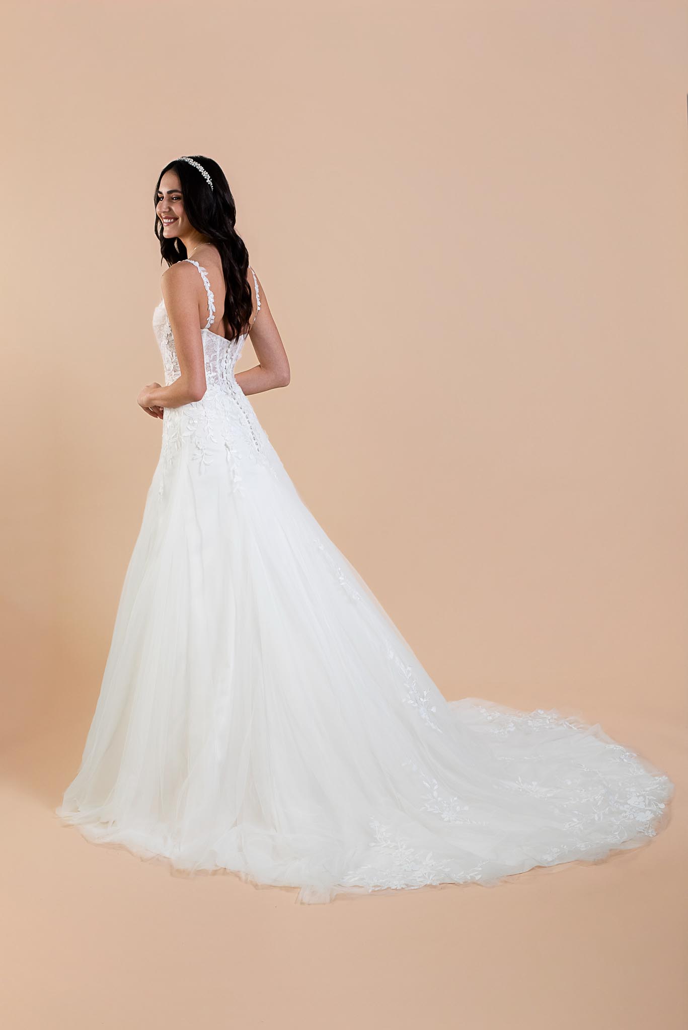 eglantine-ilinka-brautkleid-ivory-gr-34-68 image 3
