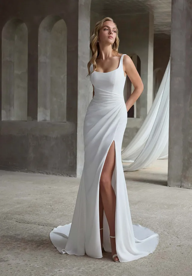 morilee-iona-brautkleid-crepe-sheath-mit-schlitz-und-schleppe image 1