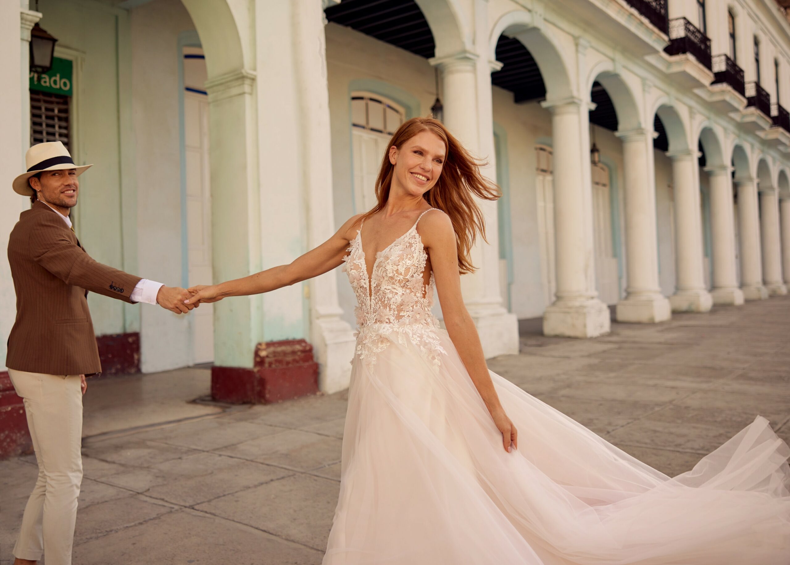 gbs-herve-paris-bridal-livia-brautkleid-libre-collection image 7