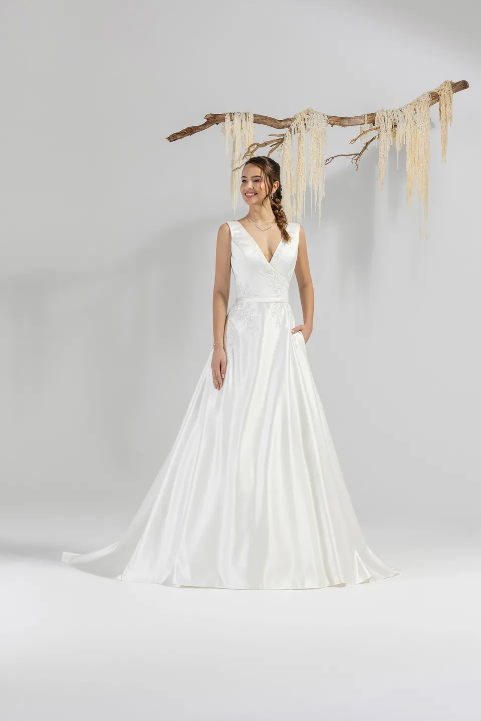 eglantine-louna-brautkleid-in-ivoire-gr-34-66 image 1