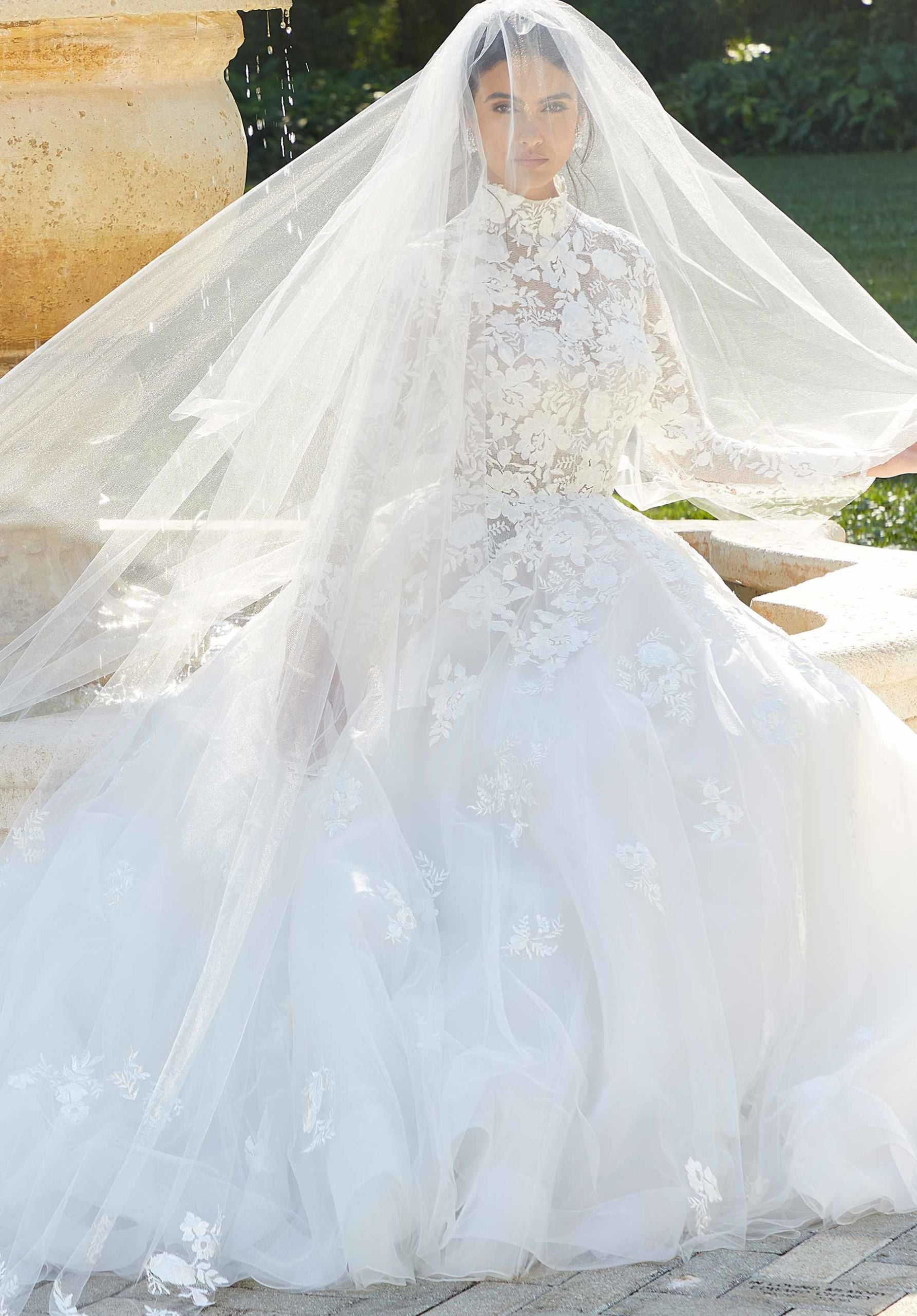 morilee-grazia-brautkleid-ballkleid-high-neck-mit-t-llrock-und-illusionsr-cken image 6
