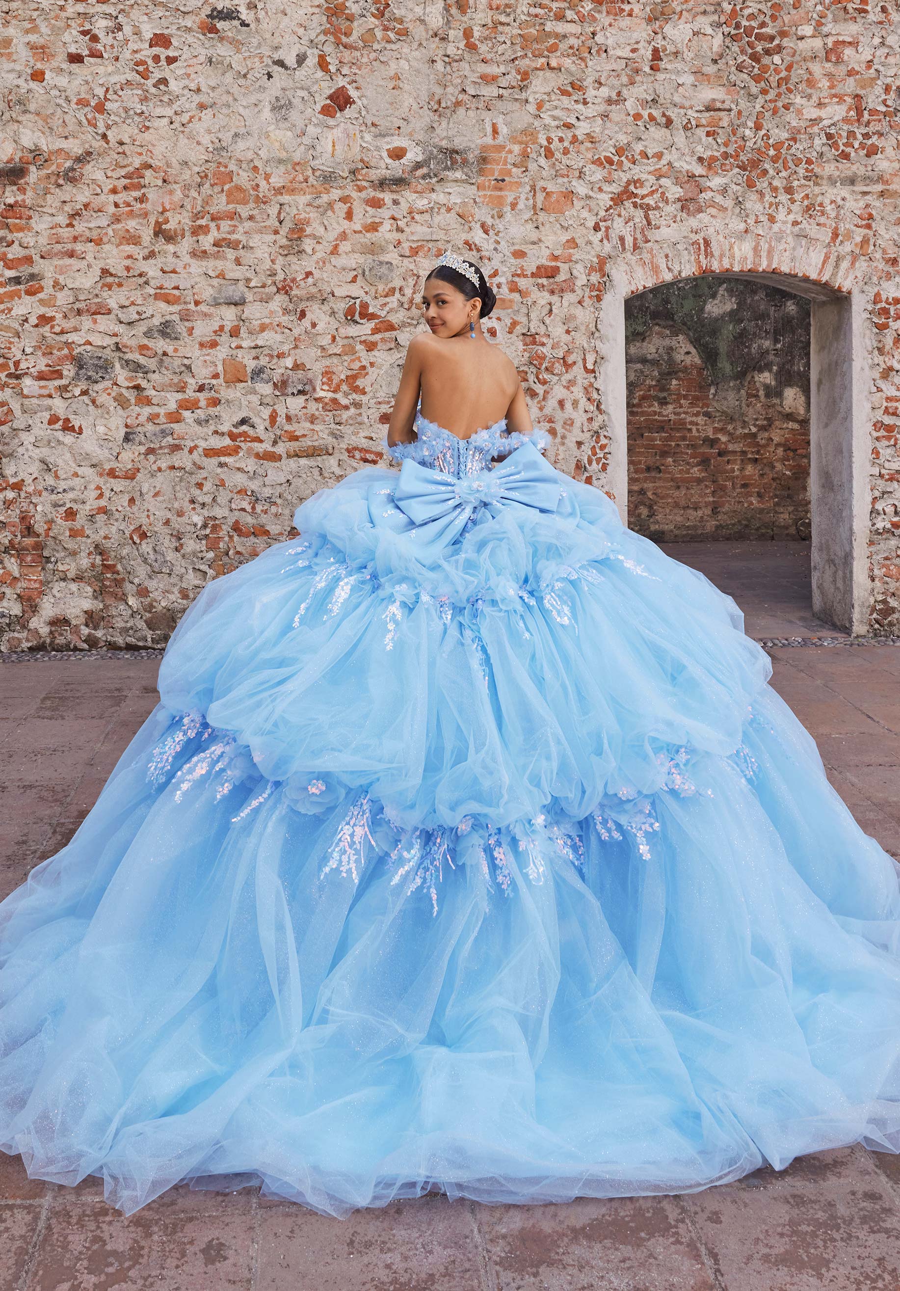 morilee-alaina-quincea-era-kleid-sweetheart-stufenrock-metallic image 3