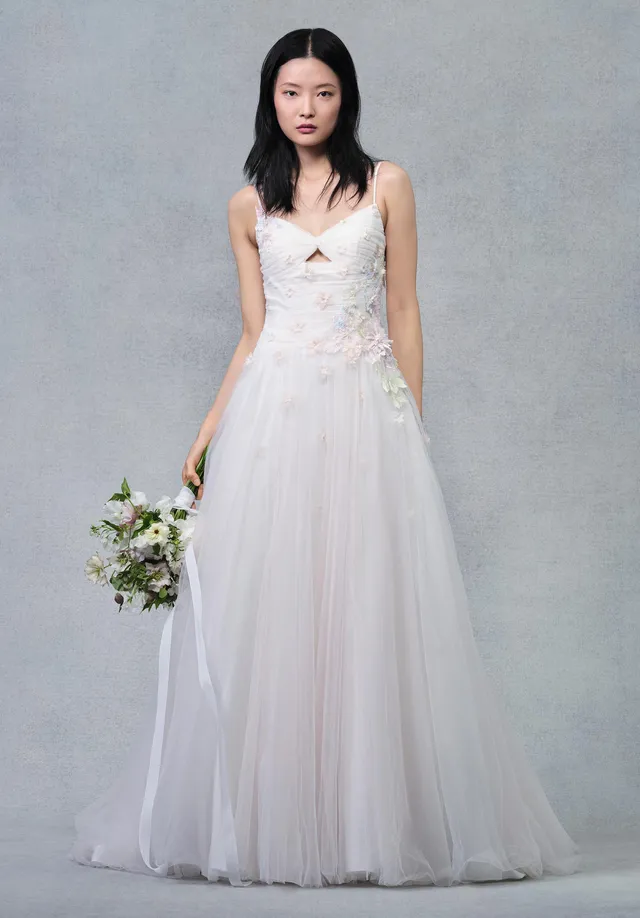 morilee-suihan-brautkleid-a-linie-mit-bl-tenbl-tter-stickerei-und-cut-out image 1