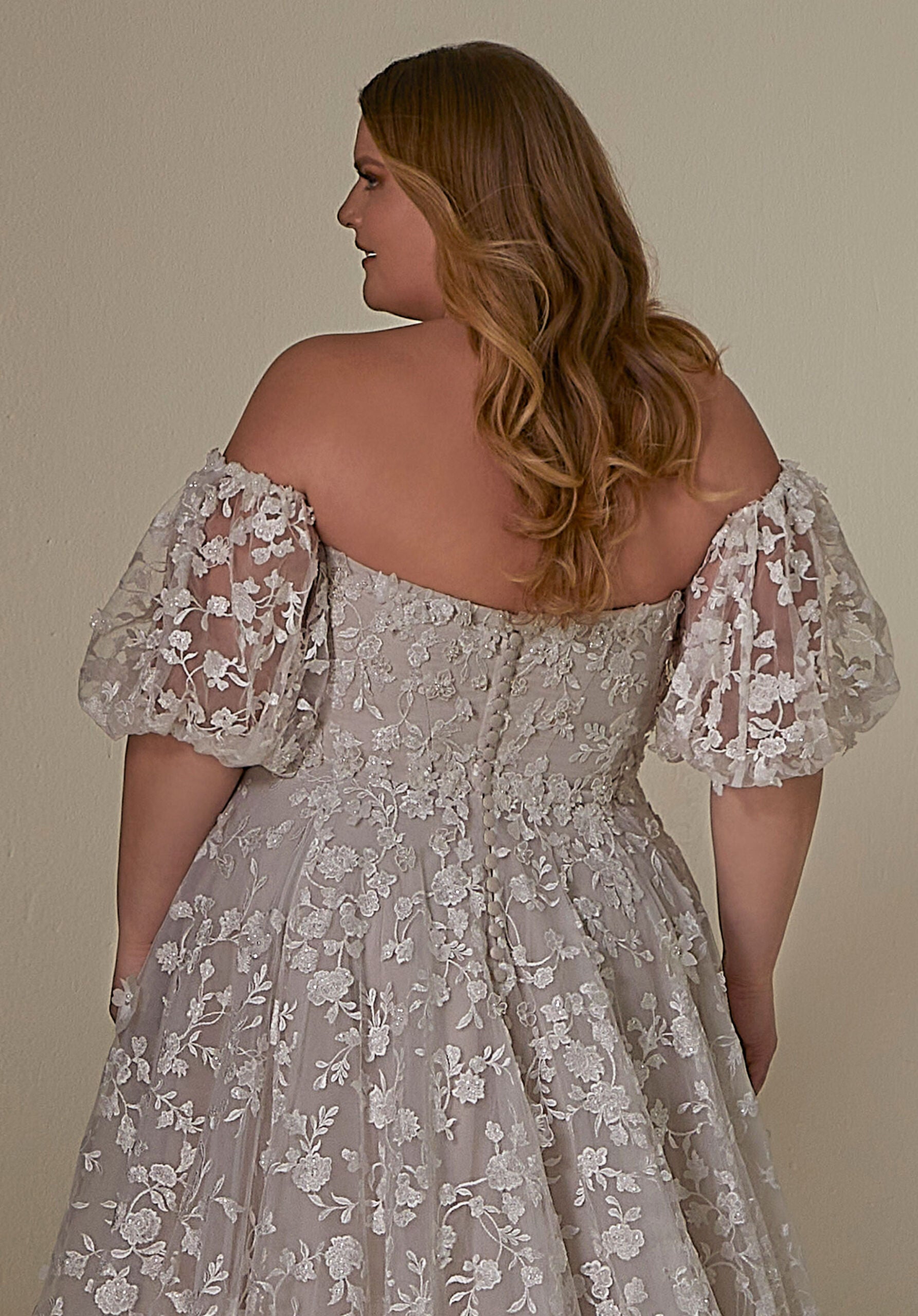 morilee-pouf-sleeves-braut-puff-rmel-mit-3d-blumen image 2