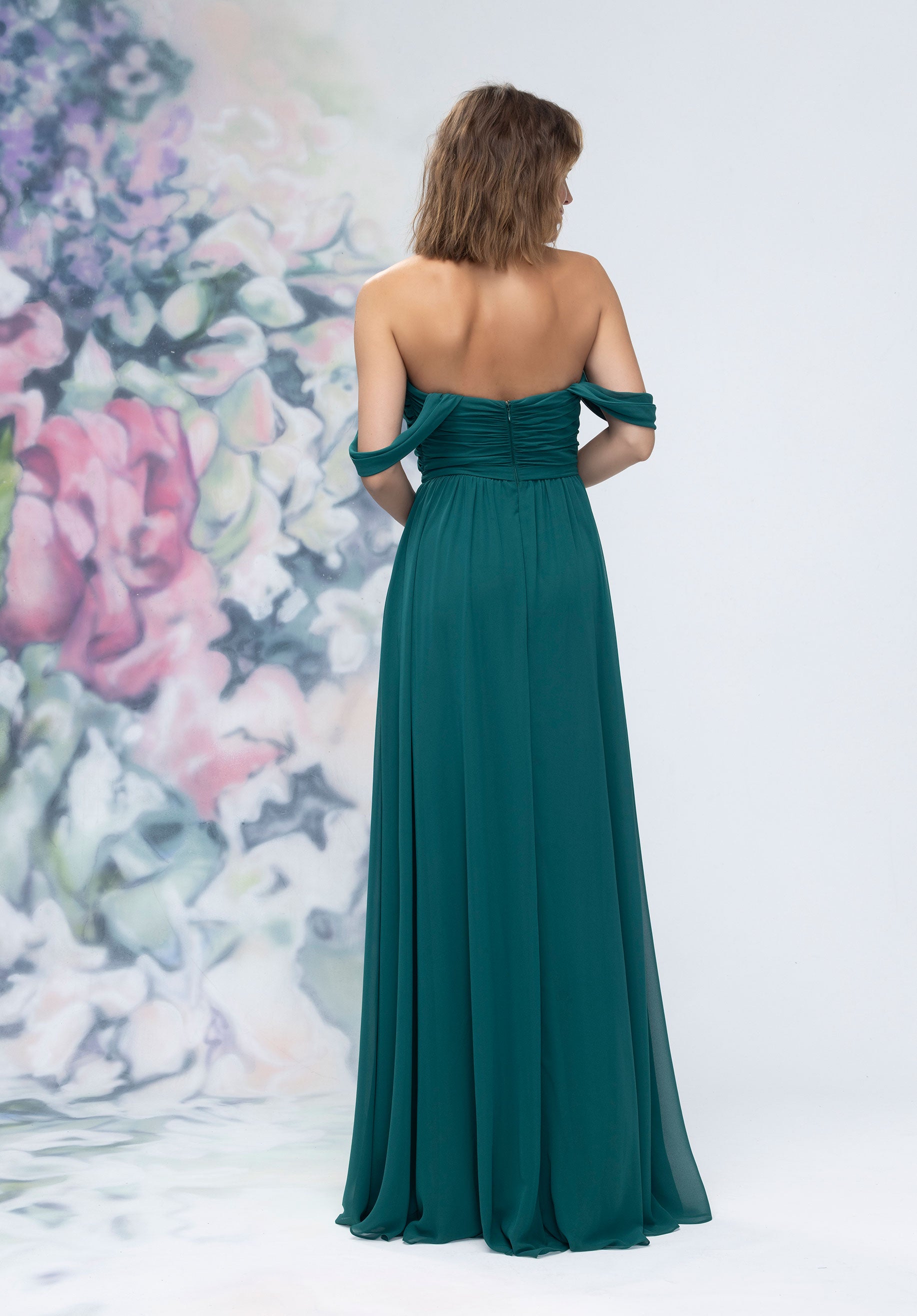 morilee-brautjungfernkleid-a-linie-chiffon-sweetheart-gerafft-off-shoulder image 4