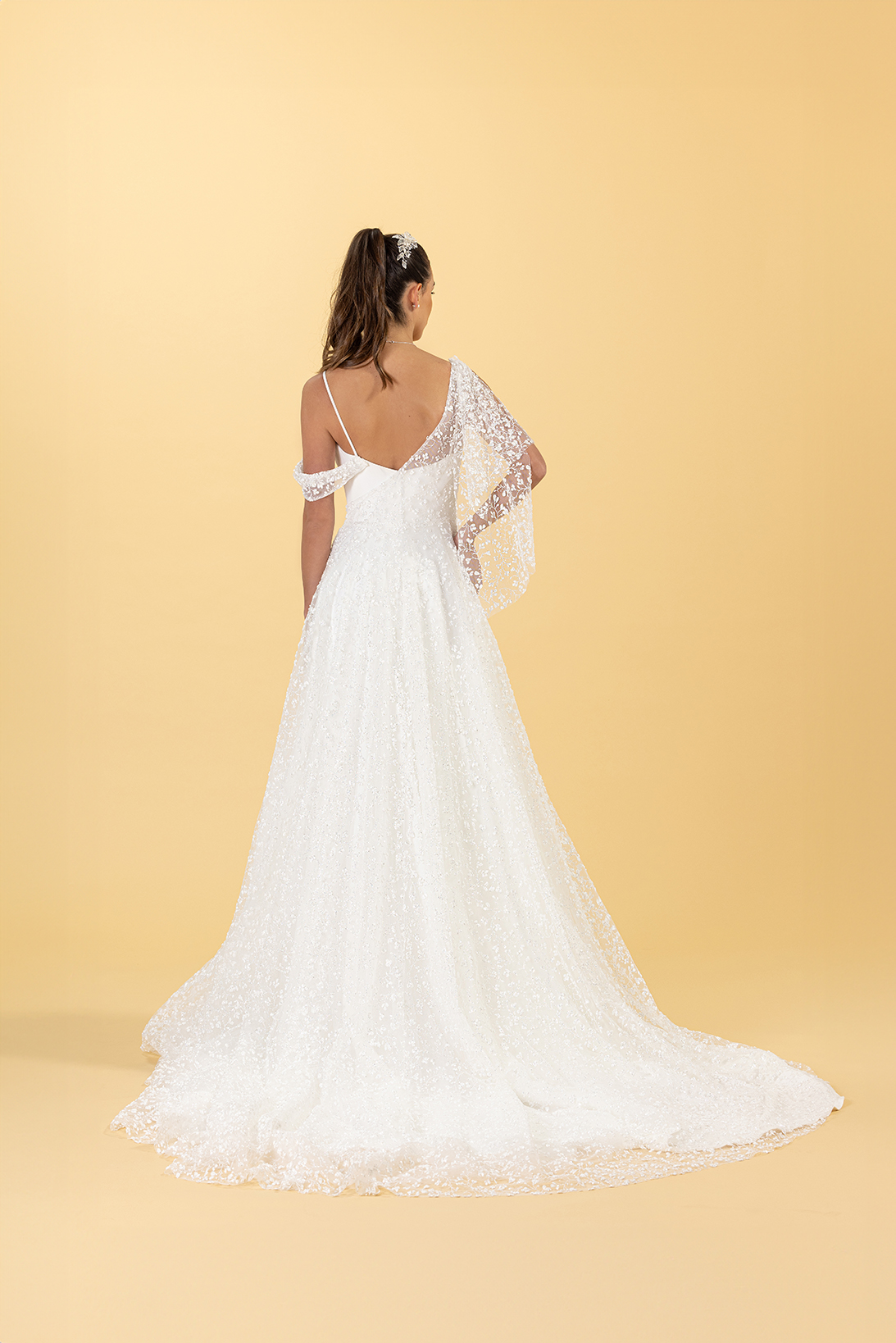 eglantine-ac225593-braut-cape-mix-match image 2