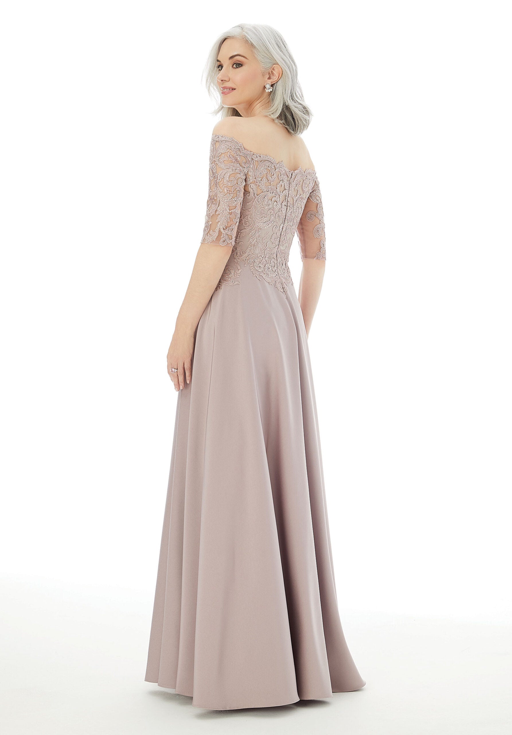 morilee-a-line-abendkleid-mit-perlen-und-applikationen-aus-stretch-crepe image 5