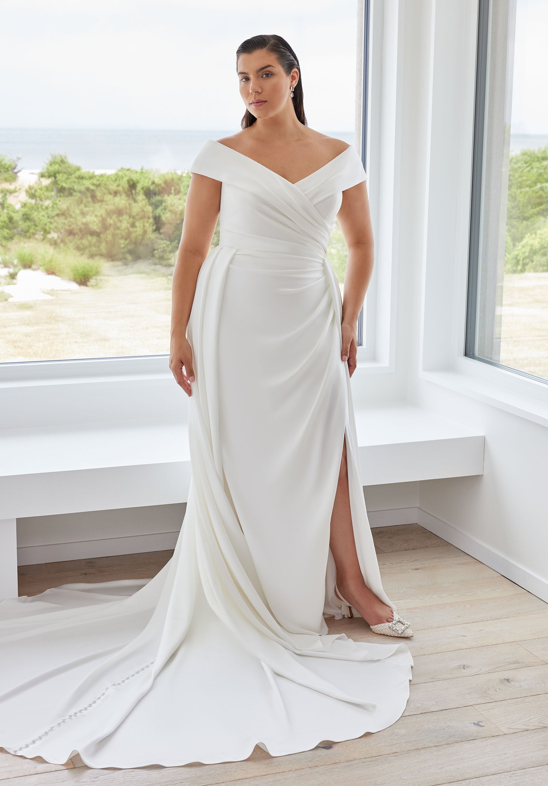morilee-siana-satin-brautkleid-fit-and-flare-mit-schleppe-ivory image 3