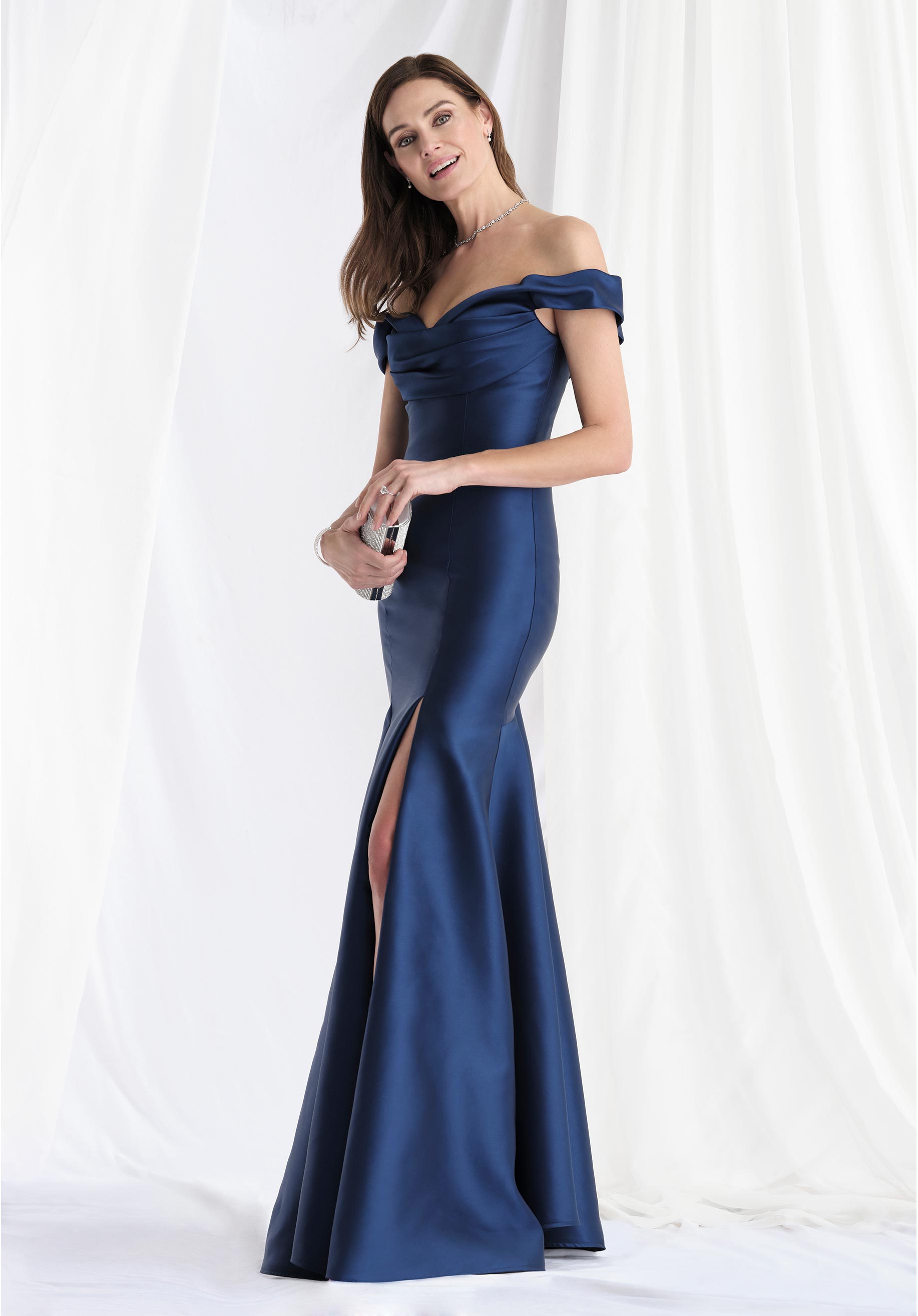 morilee-fit-and-flare-off-shoulder-mikado-abendkleid-mit-schlitz image 5