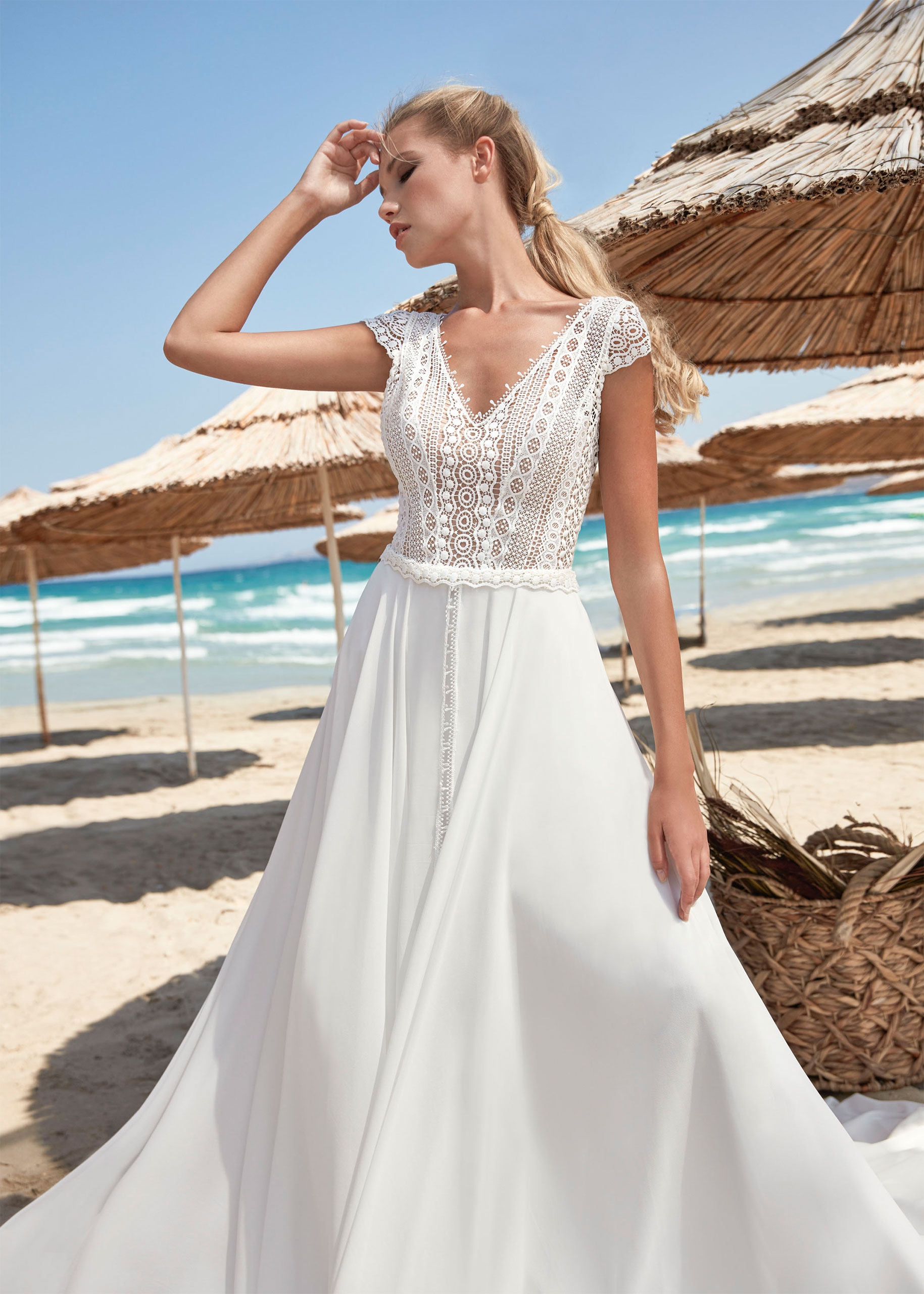 gbs-herve-paris-bridal-vergons-brautkleid-boho-destination-collection image 3