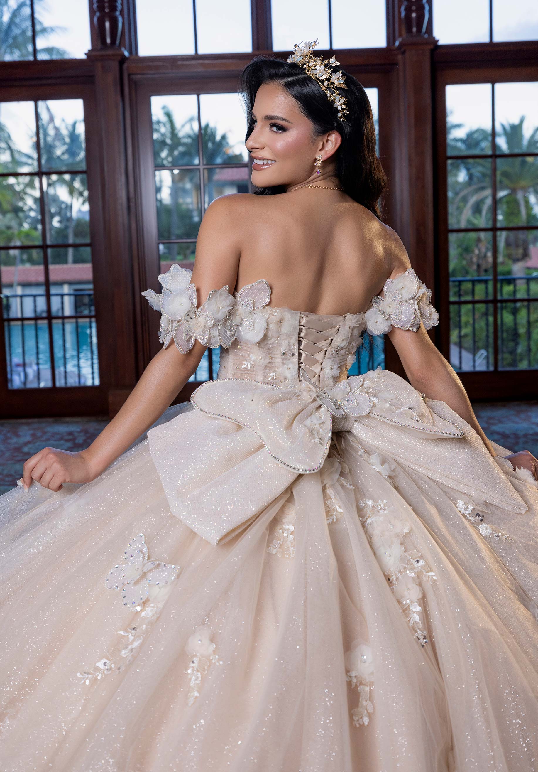 morilee-vizcaya-berenice-quincea-era-ballkleid-mit-schmetterlingen-und-schleife image 8