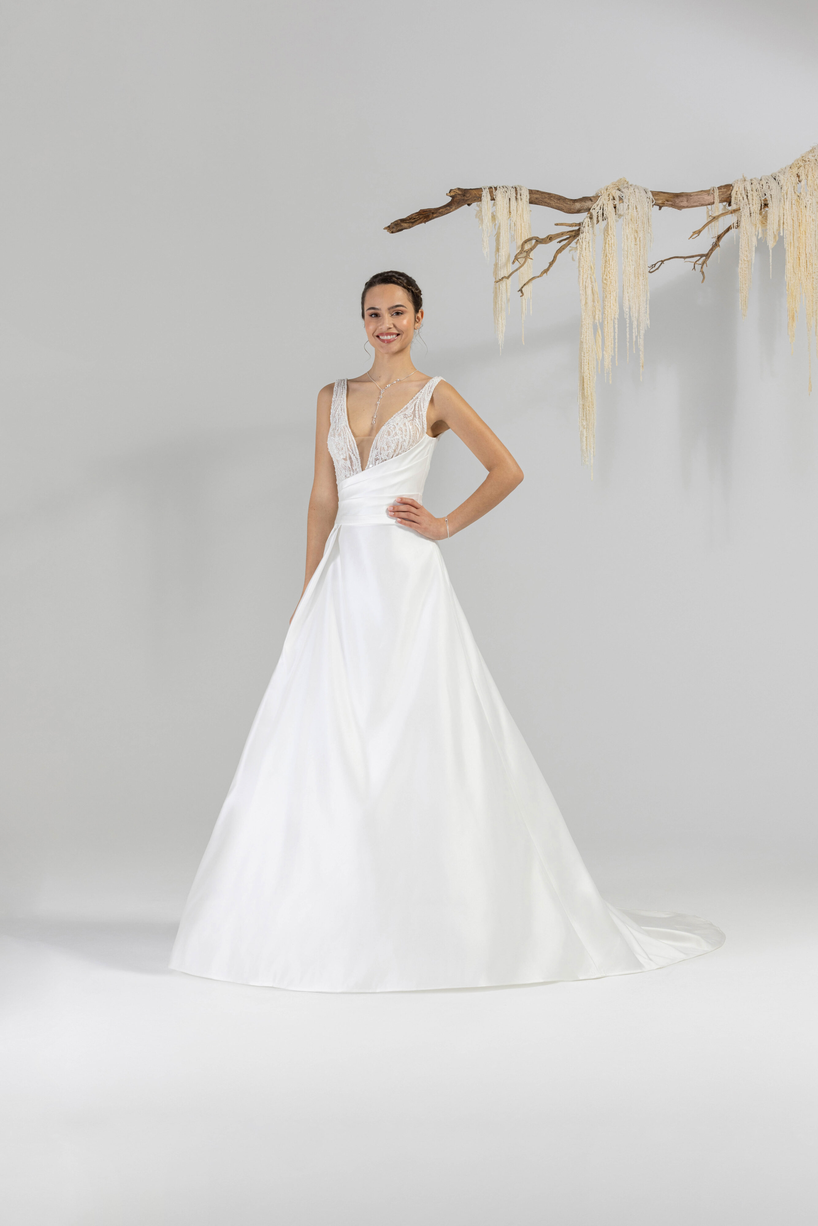 eglantine-leyna-brautkleid-ivoire-gr-34-60 image 1