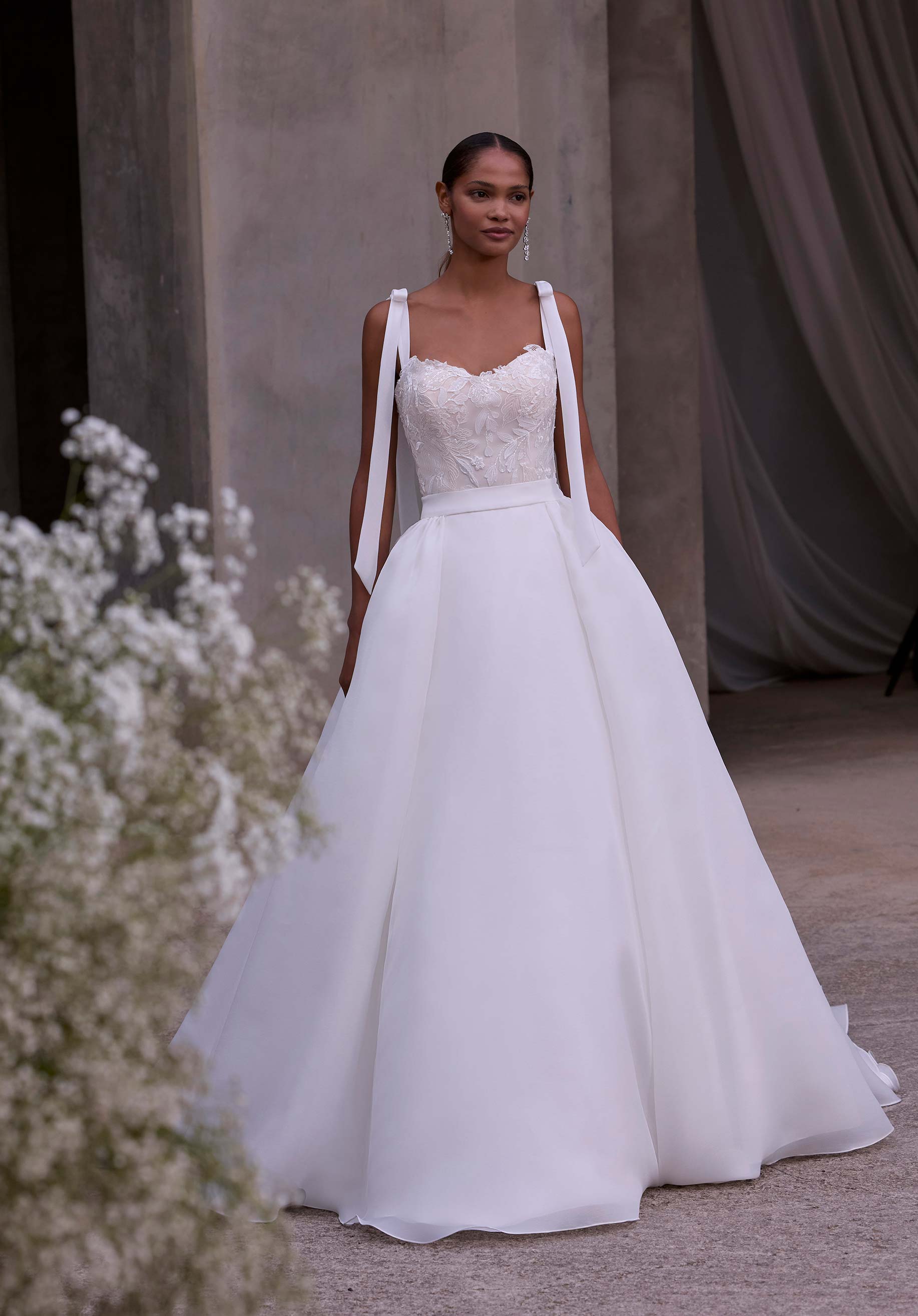 morilee-berenice-brautkleid-fit-and-flare-mit-organza-berrock image 1