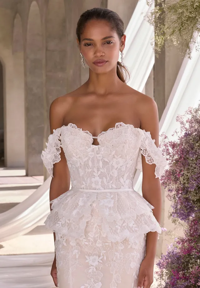 morilee-floral-swiss-dot-rmel-abnehmbare-off-shoulder-rmel-mit-bl-tenstickerei image 1