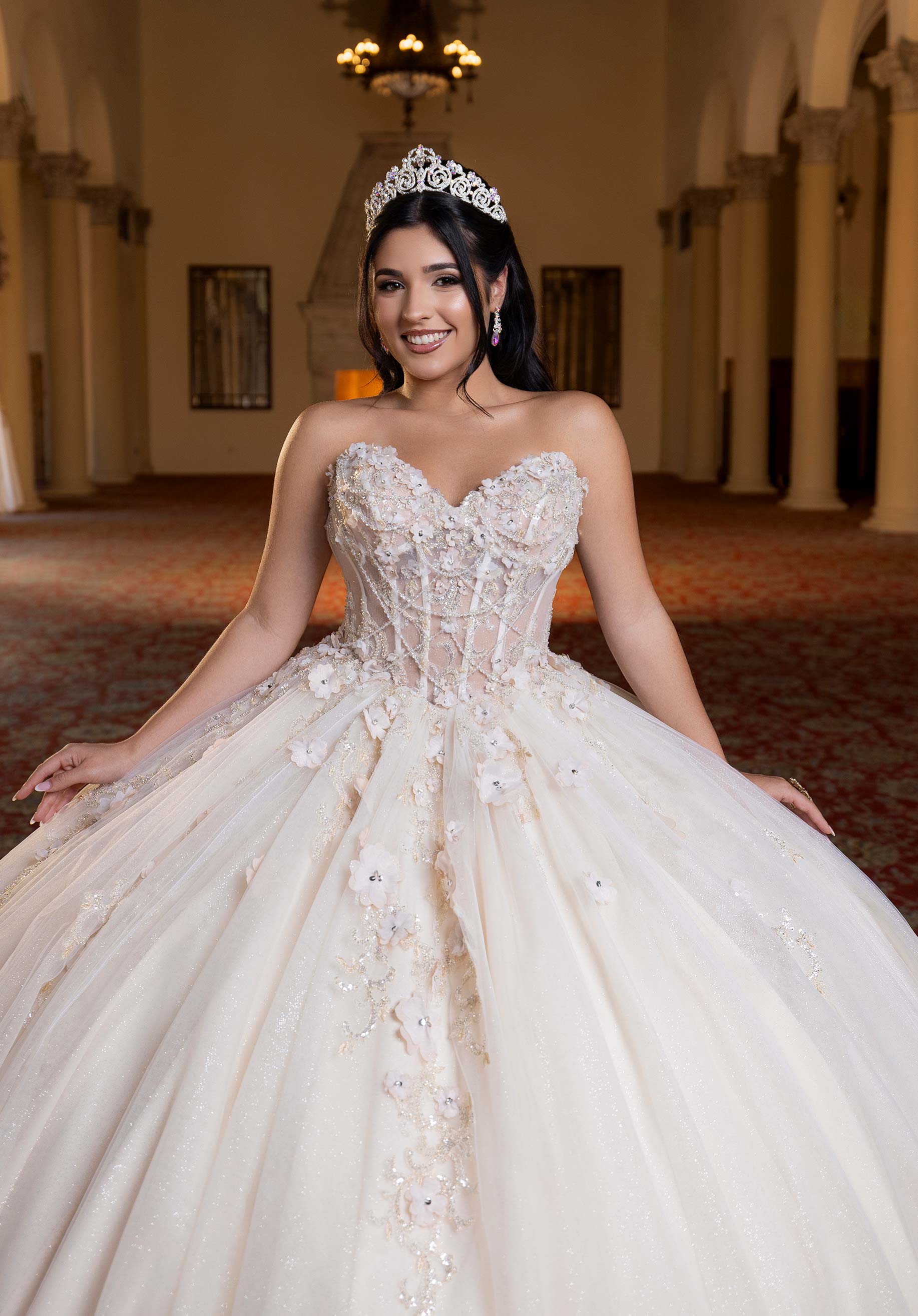 morilee-belen-quincea-era-ballkleid-mit-chandelier-beading-und-choker image 4