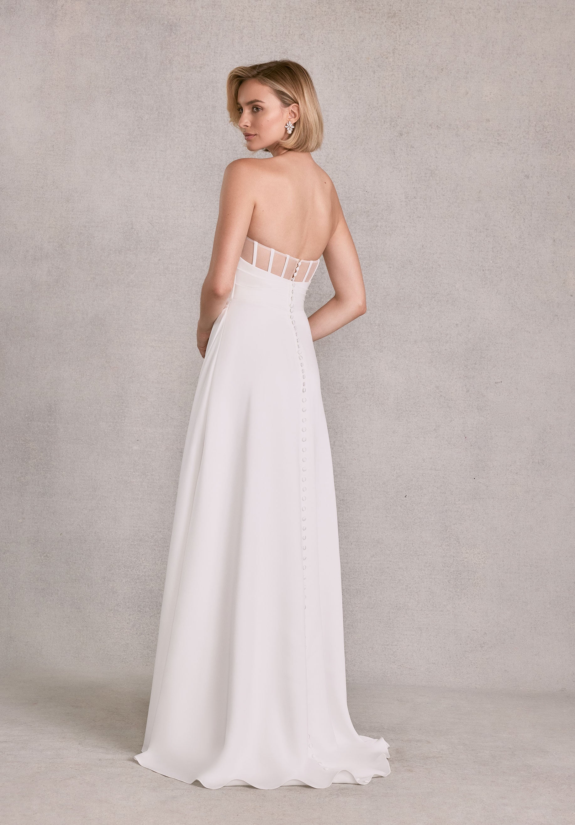 morilee-siobhon-brautkleid-satin-modern-a-linie-mit-schlitz image 4
